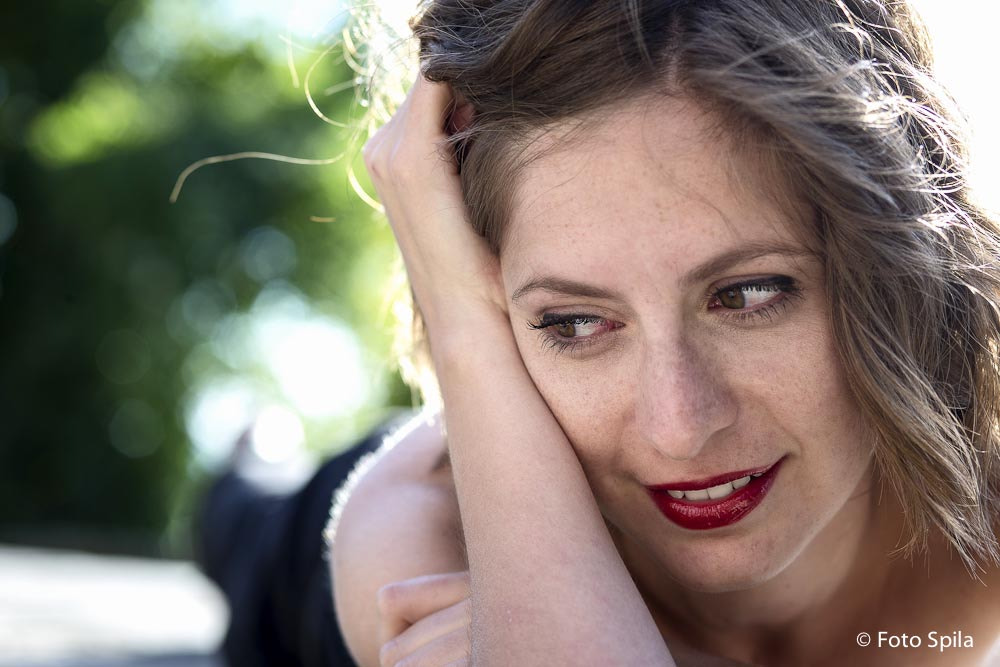 Canon EF 85mm F1.8 USM sample photo. Vittoria photography