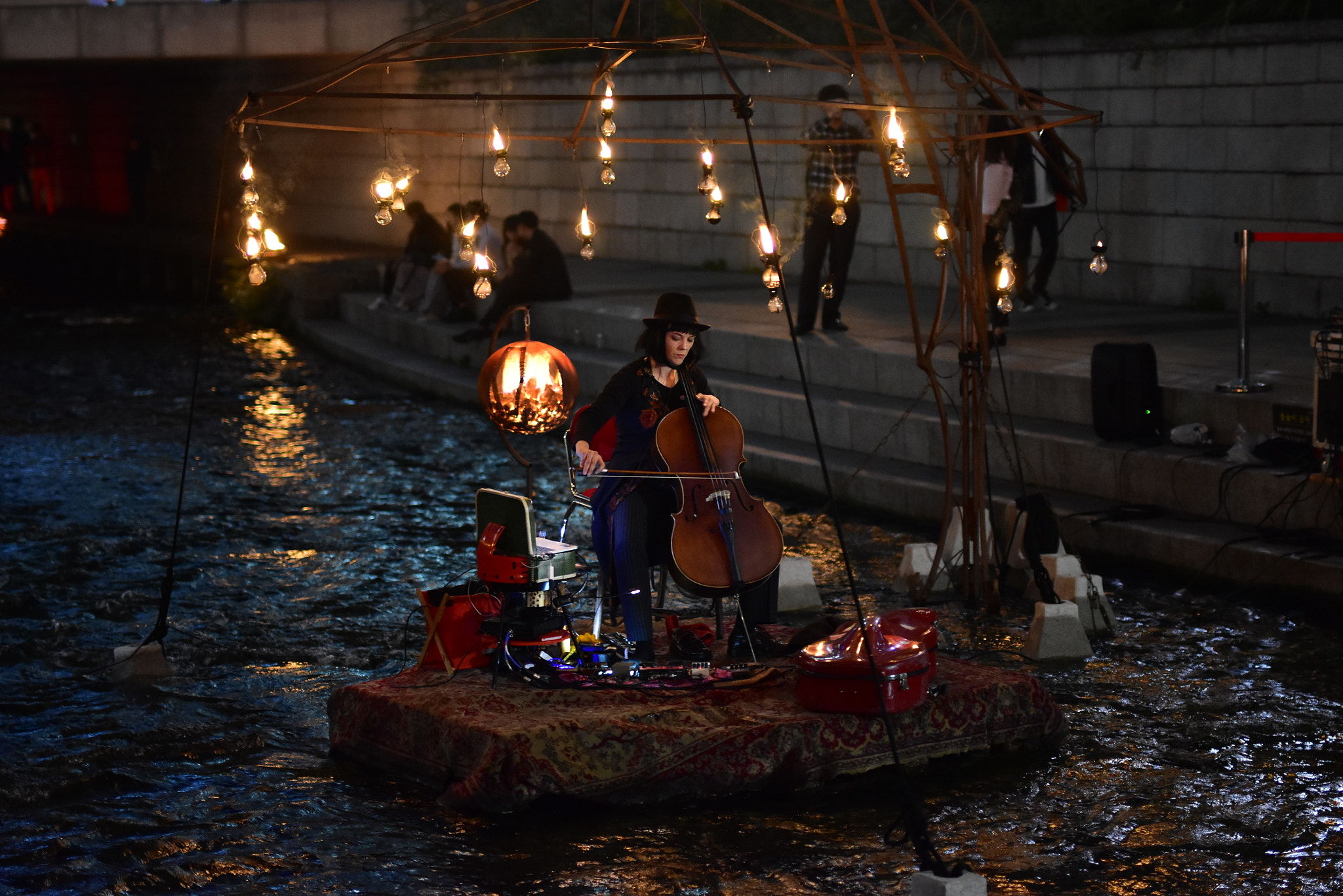 Nikon D7200 + Sigma 50mm F1.4 DG HSM Art sample photo. A street cellist photography