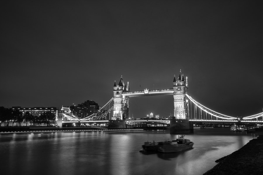 Canon EOS-1D Mark III sample photo. Tower bridge photography