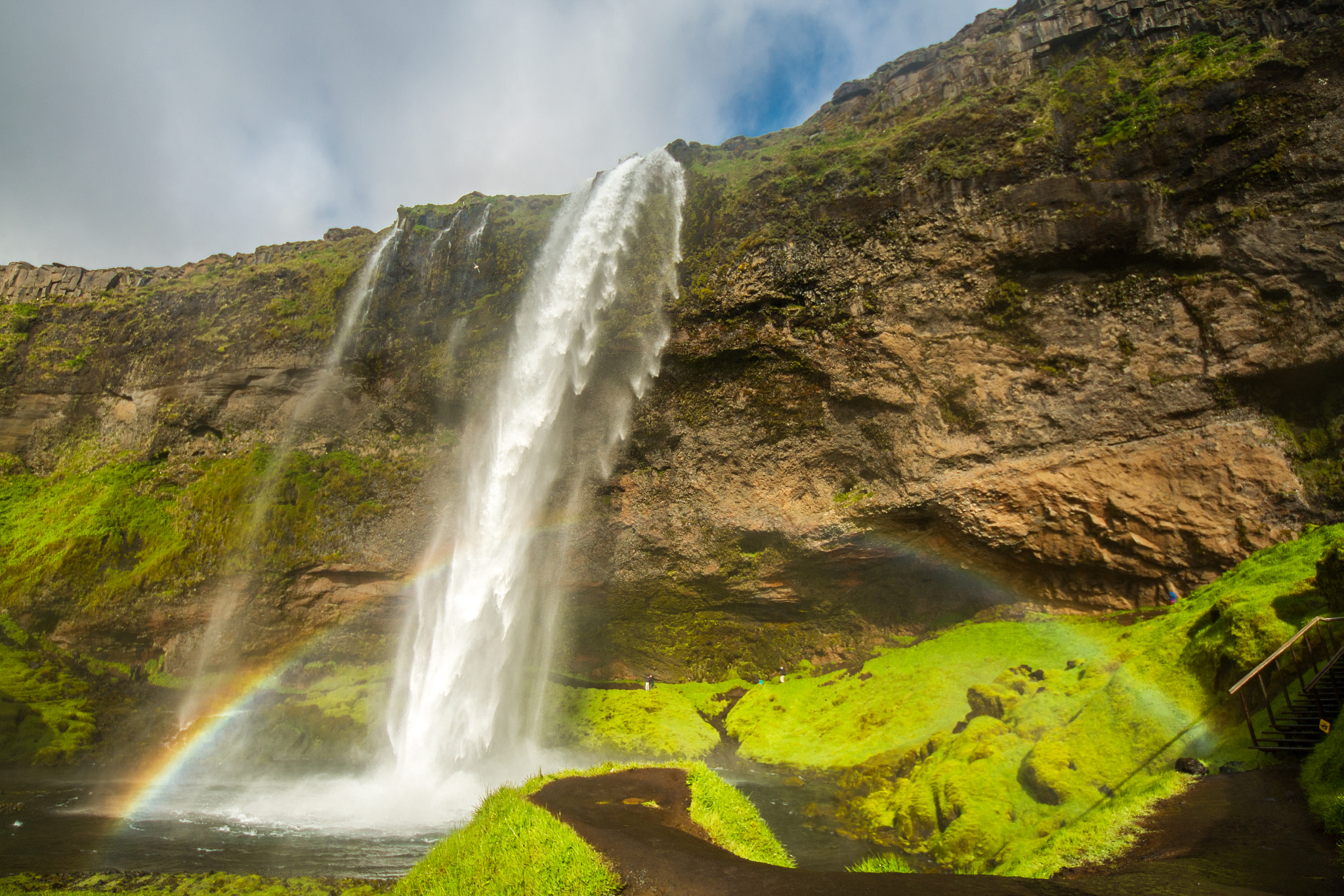 Canon EOS 70D + Sigma 8-16mm F4.5-5.6 DC HSM sample photo. Rainbow fall photography