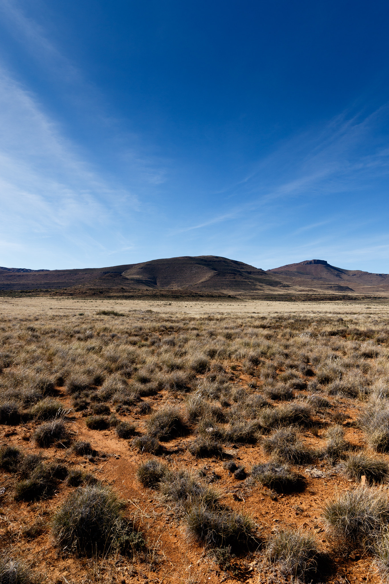 Canon EF 300mm f/2.8L sample photo. Crater in the side of the mountain -  graaff-reinet photography