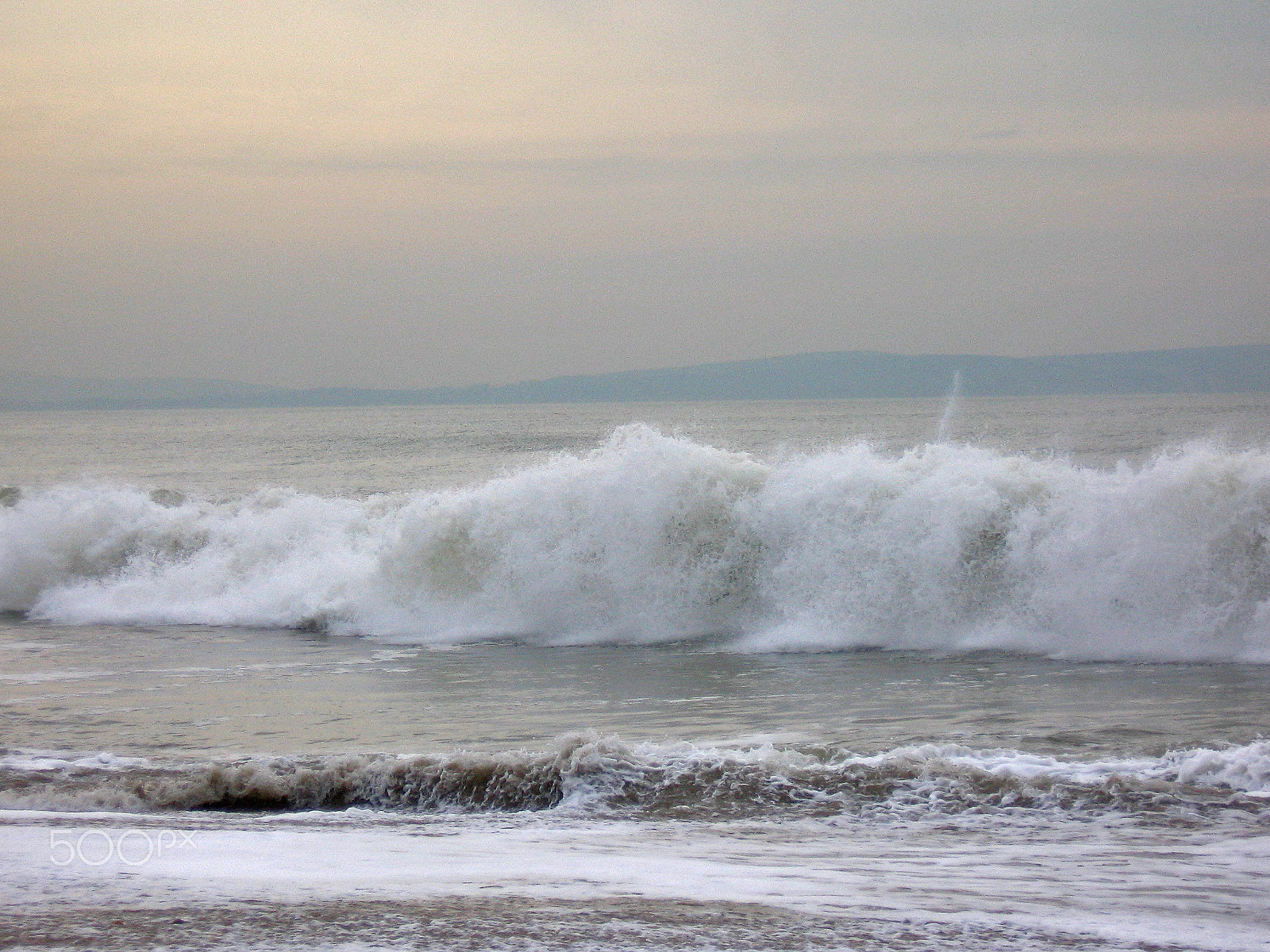 Canon POWERSHOT A520 sample photo. The beach at high cliff, hampshire, uk photography