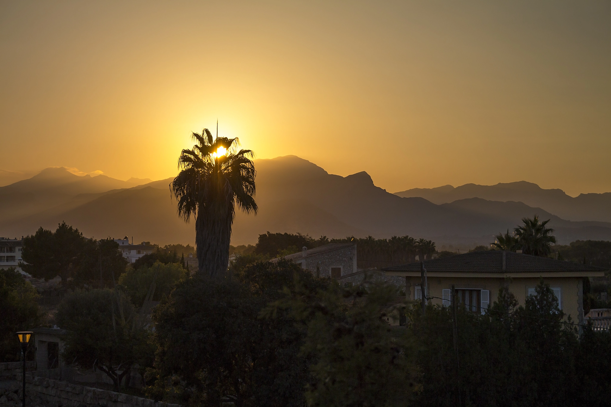 Canon EOS 650D (EOS Rebel T4i / EOS Kiss X6i) sample photo. Sunset photography