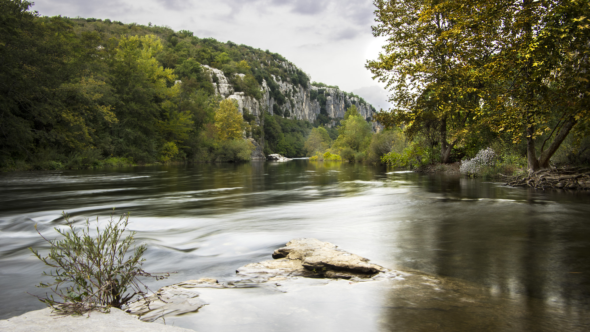 Pentax smc DA 16-45mm F4 ED AL sample photo. Le chassezac. photography