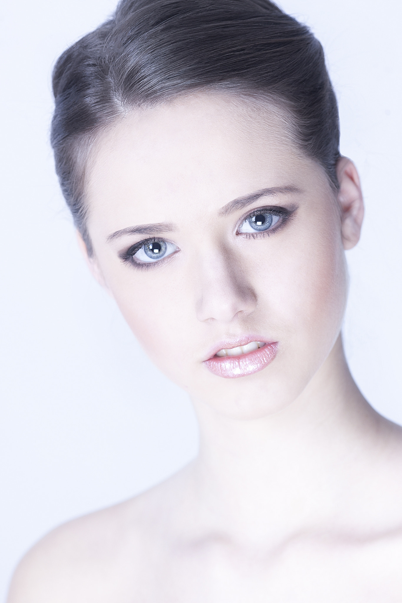 Canon EF 135mm F2L USM sample photo. Ice photography