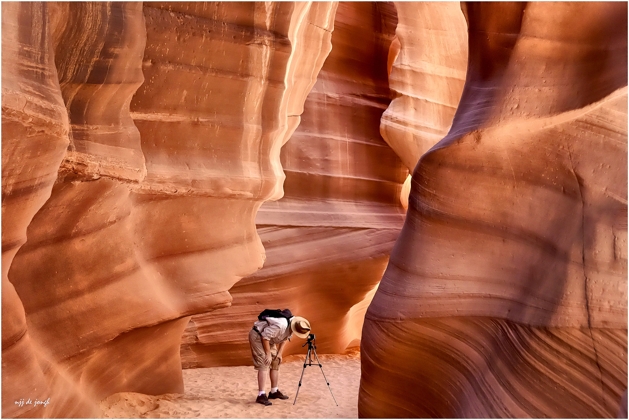 Nikon AF Nikkor 24mm F2.8D sample photo. Antelope canyon photography