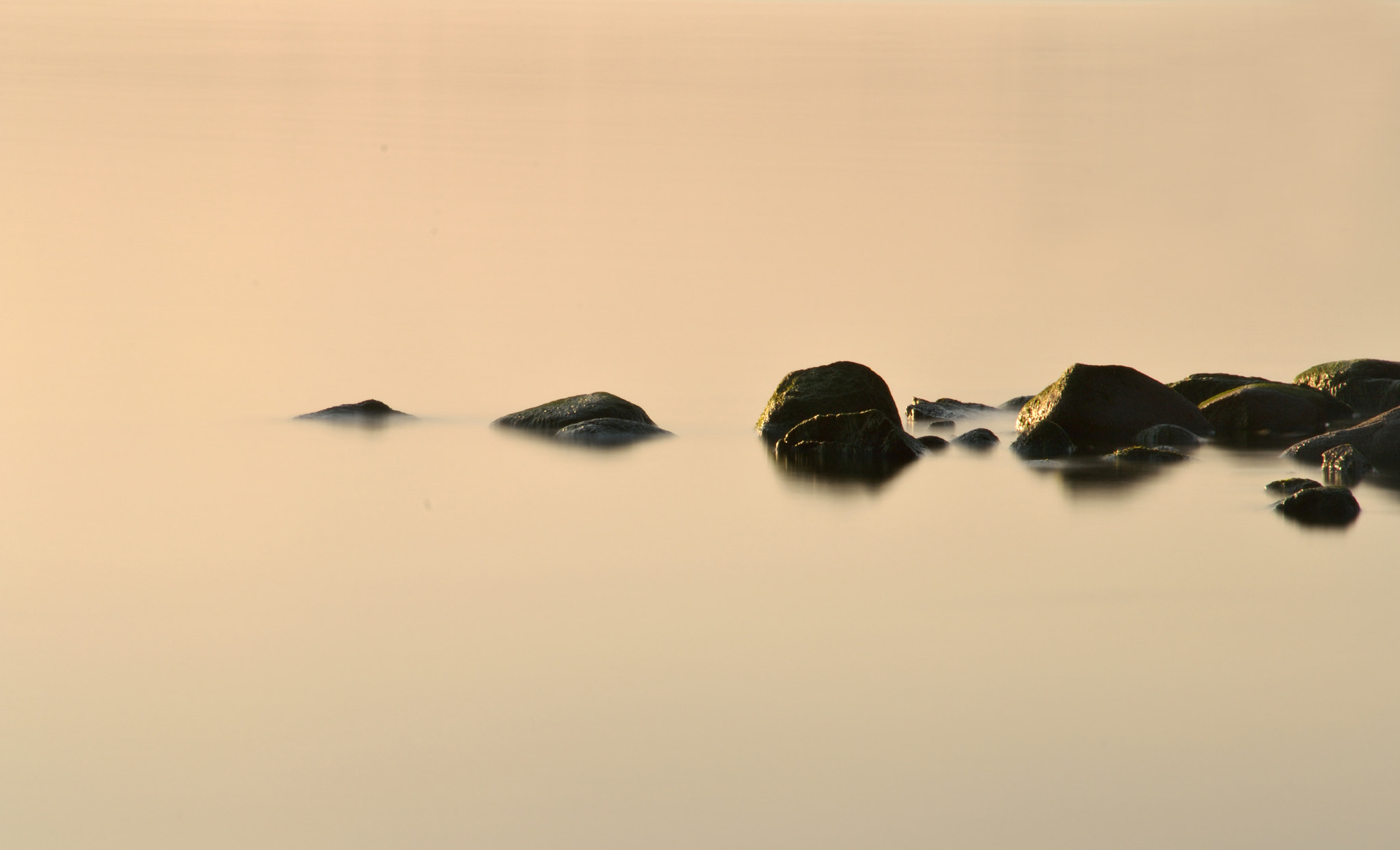 Nikon D3100 + AF Nikkor 50mm f/1.8 N sample photo. Floating rocks photography