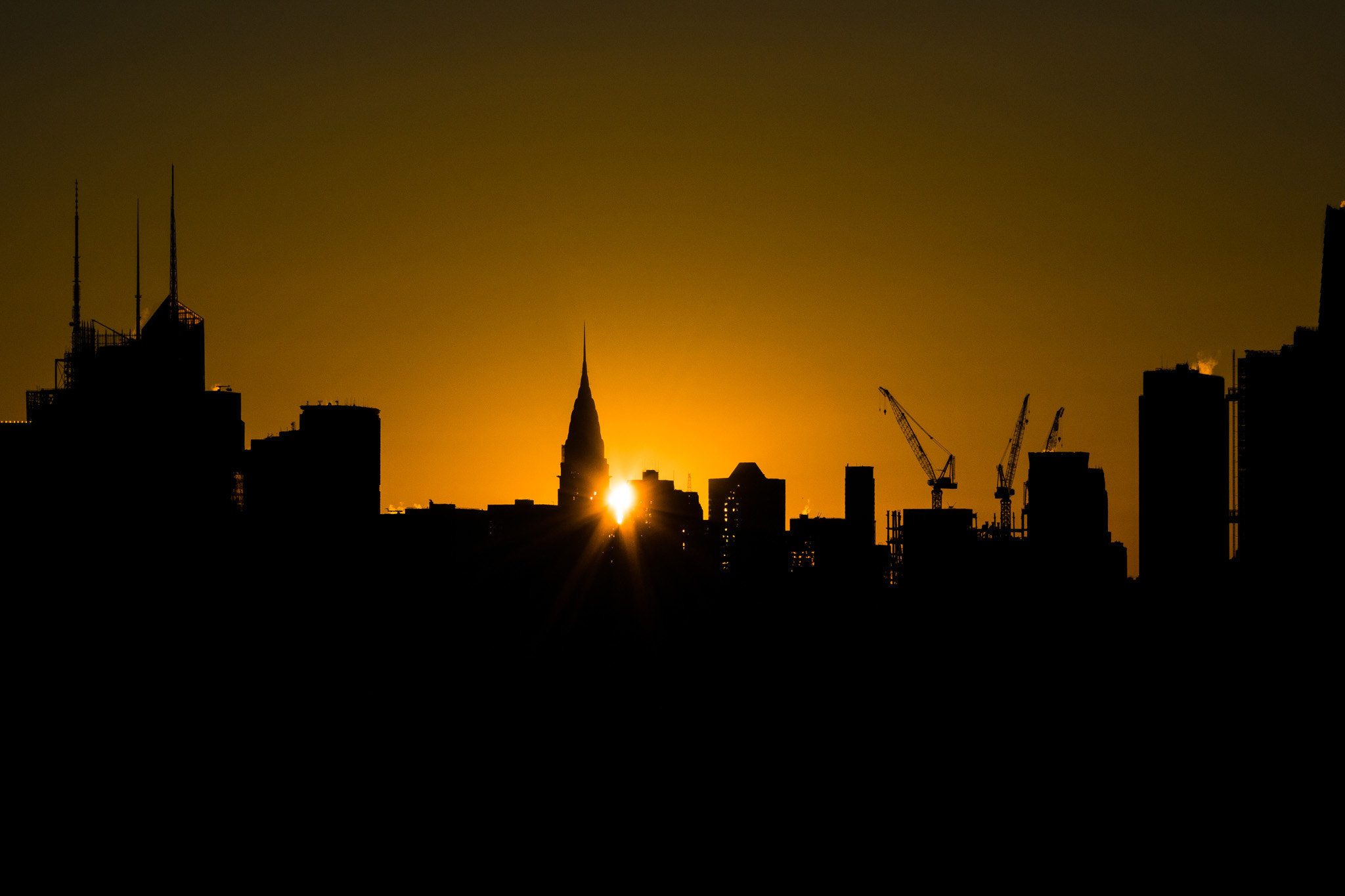 Nikon AF-S Nikkor 24-120mm F4G ED VR sample photo. Skyline silhouette photography
