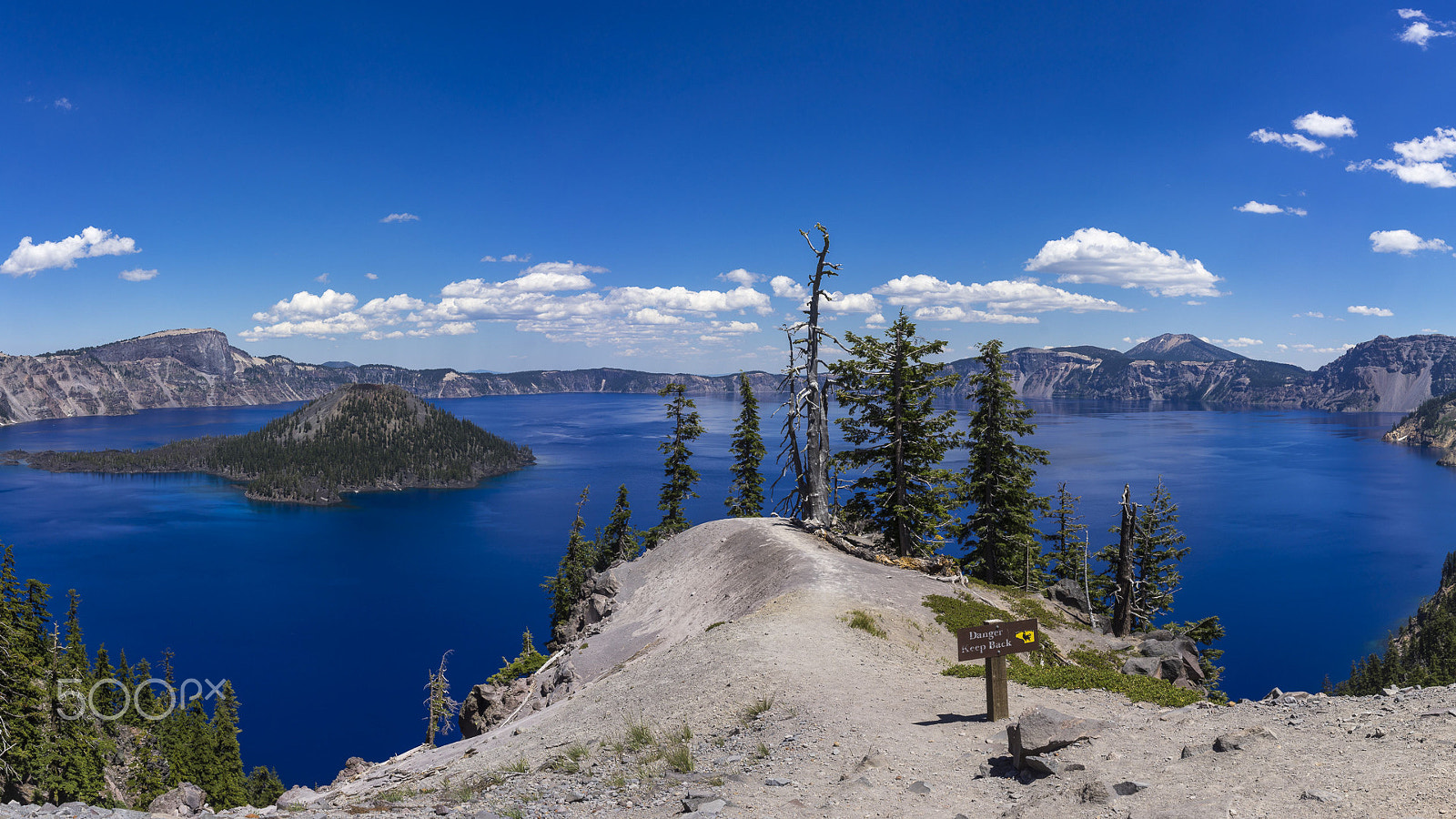 Sony a7R + Sony FE 28mm F2 sample photo. Deep blue lake photography