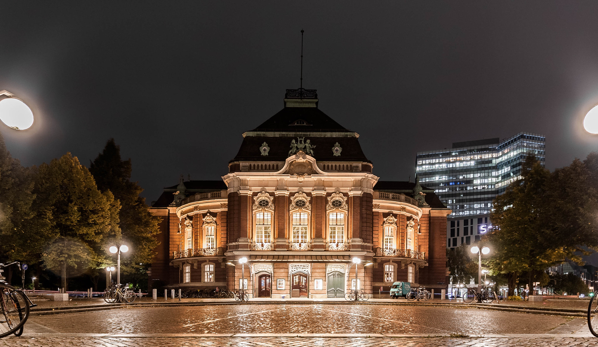 Sigma 10-20mm F3.5 EX DC HSM sample photo. Laeiszhalle photography
