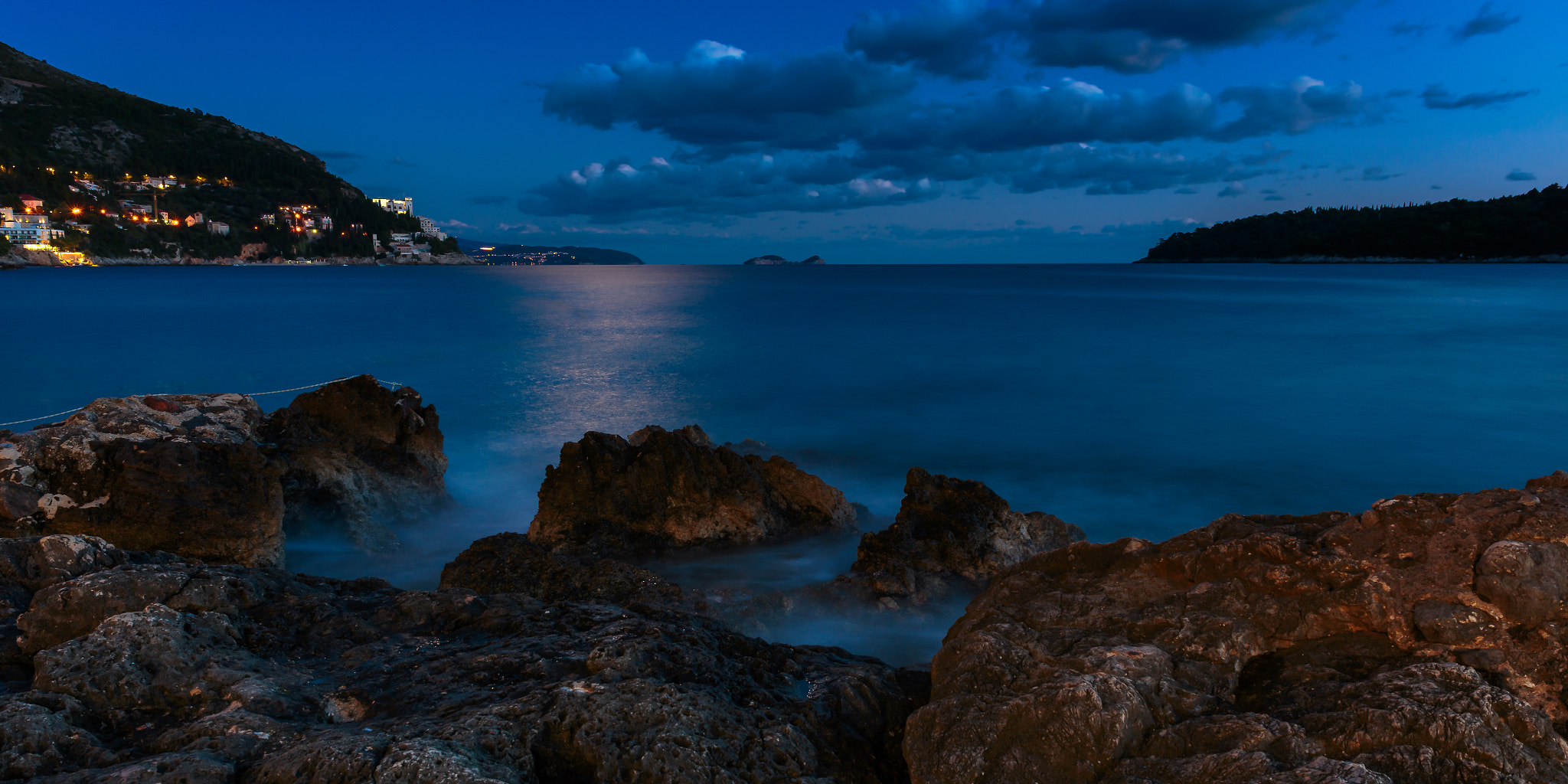 Canon EOS 6D + Canon EF 28mm F2.8 IS USM sample photo. Bay in front of dubrovnik photography