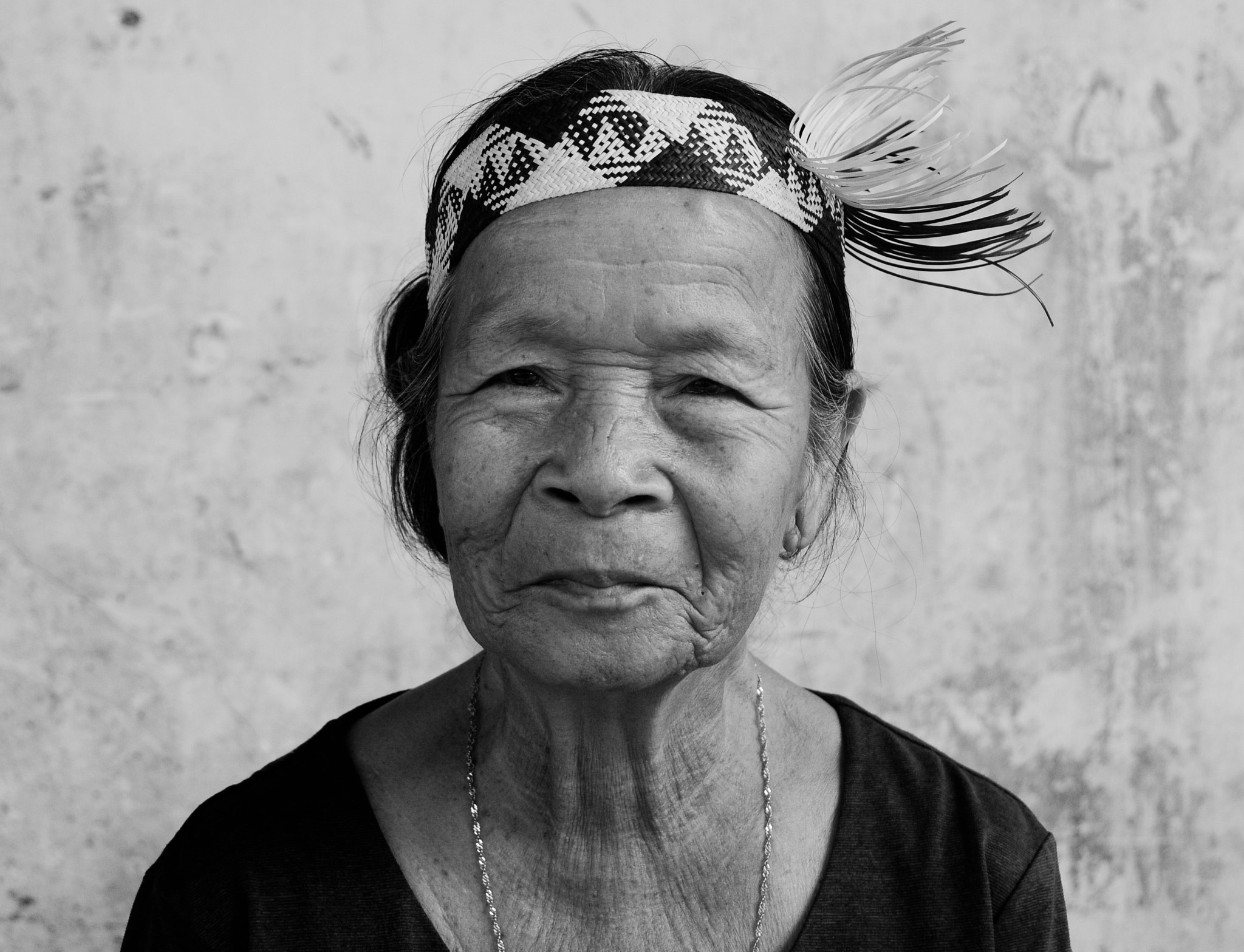 Nikon D300 sample photo. Kayan old woman photography