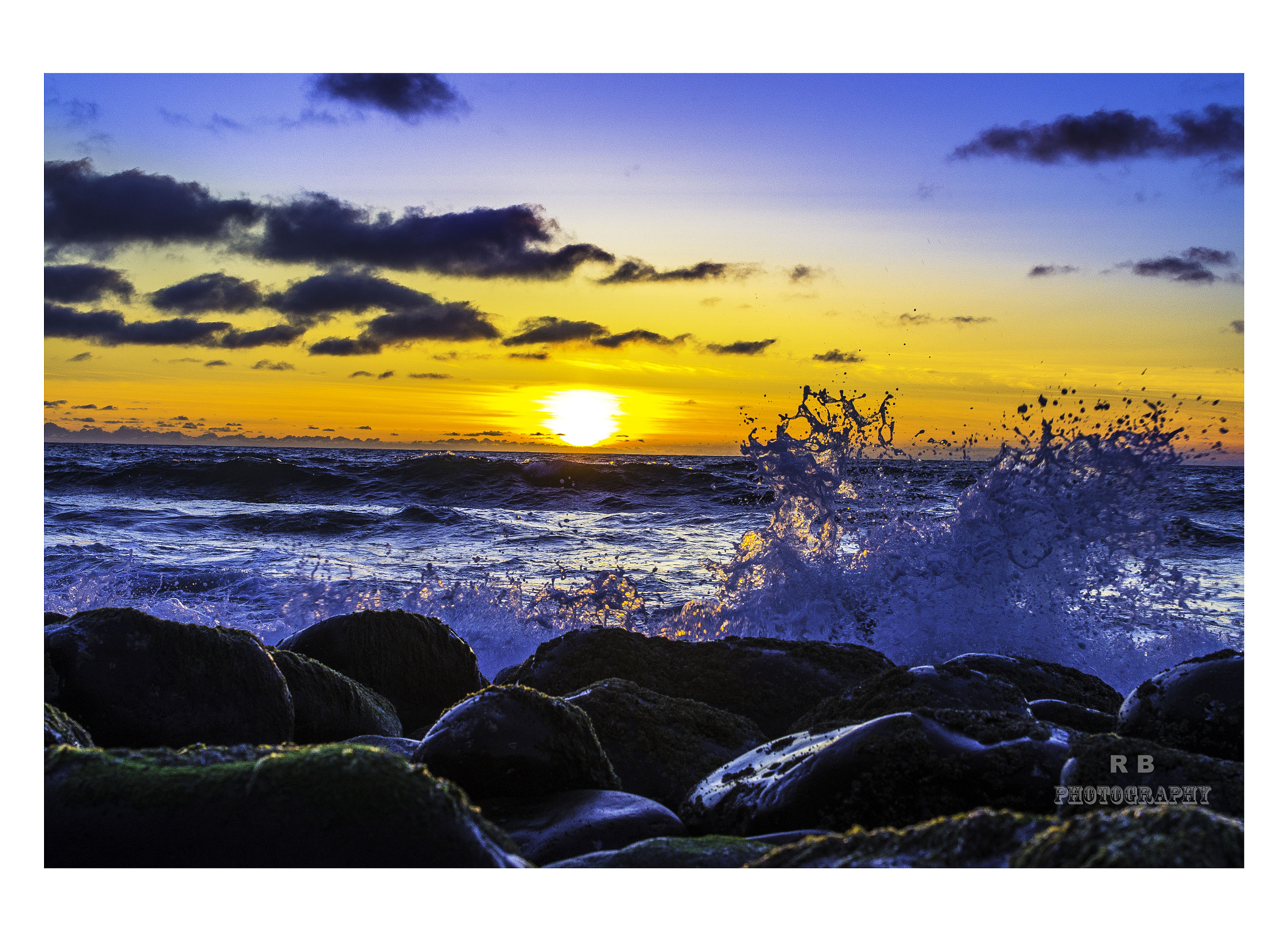 Sigma 24-70mm F2.8 EX DG HSM sample photo. Sunsetseaside photography