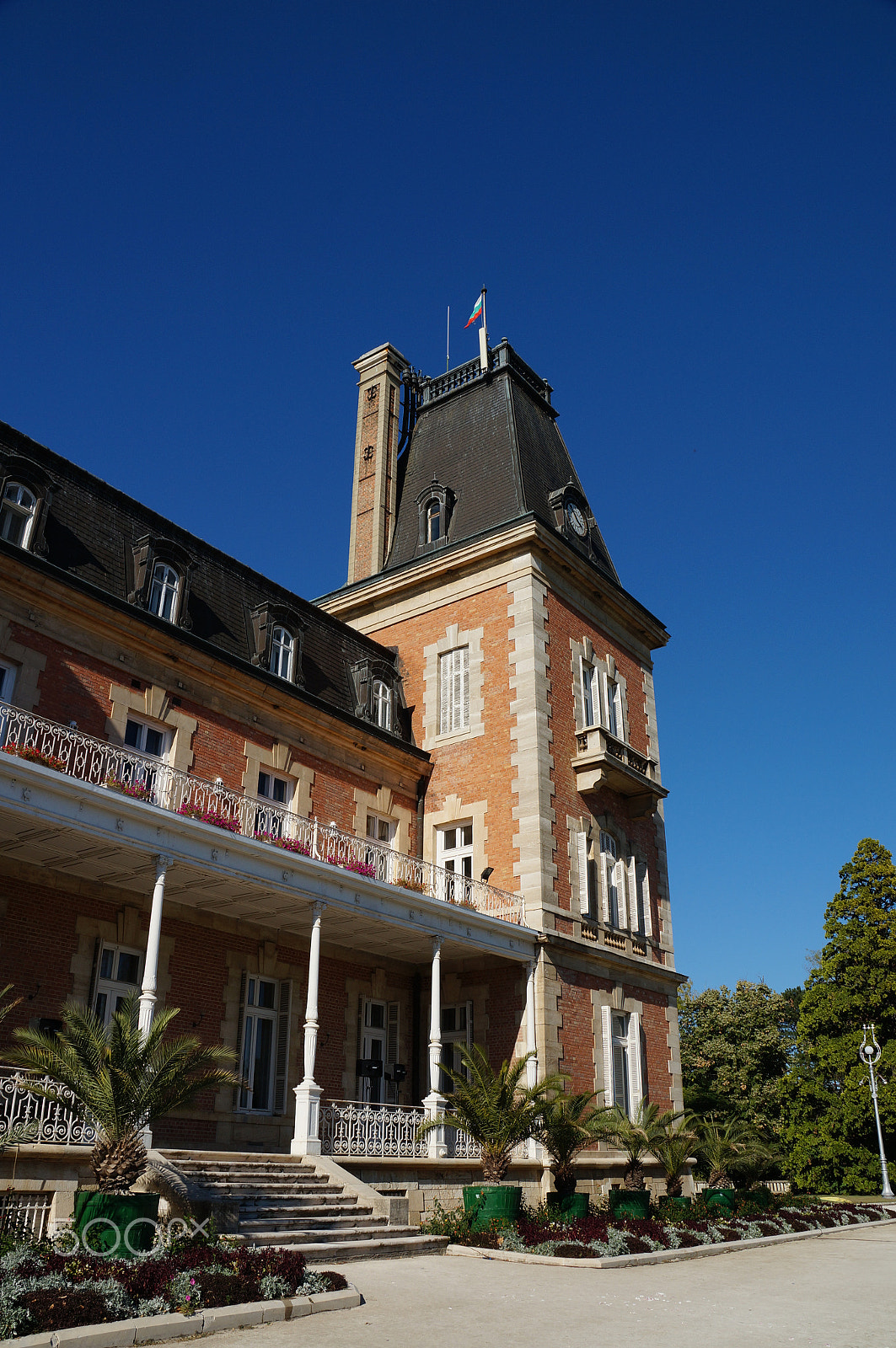 Sony DT 18-135mm F3.5-5.6 SAM sample photo. The palace in evksinovgrad, varna photography