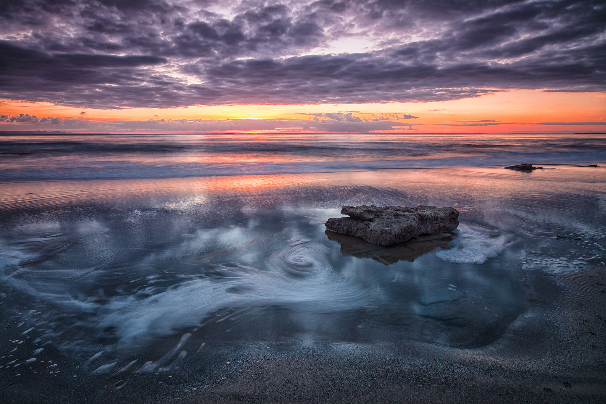 Canon EOS 5DS R + Canon EF 16-35mm F4L IS USM sample photo. Swirl in time photography