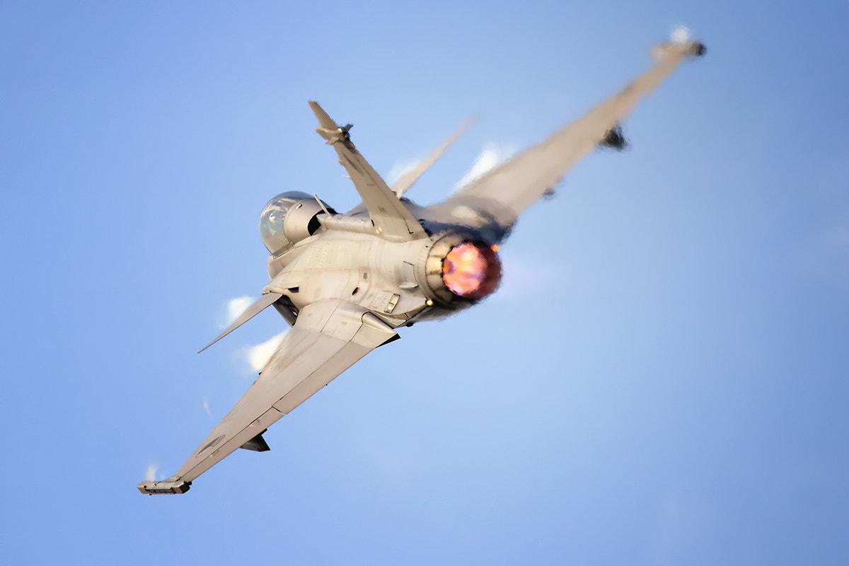 150-600mm F5-6.3 DG OS HSM | Contemporary 015 sample photo. Gripen photography