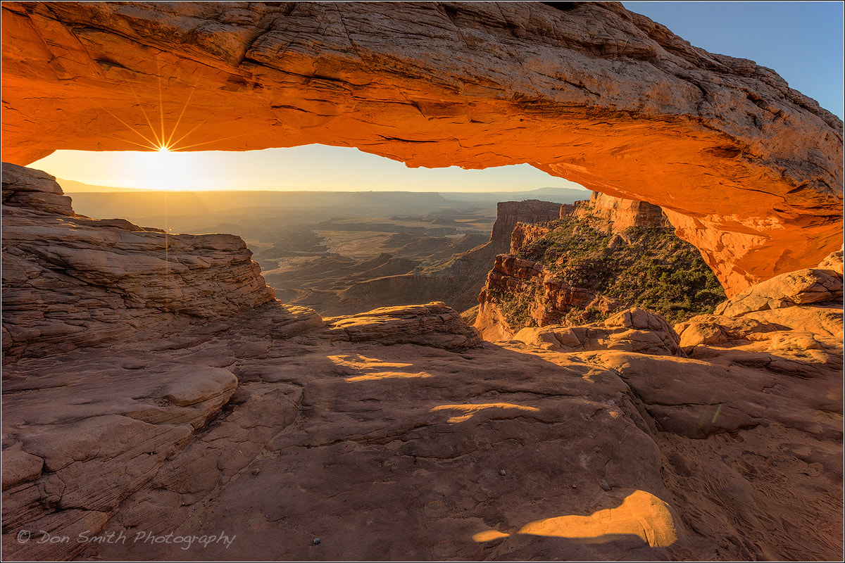 Sony a7R + Canon EF 16-35mm F2.8L II USM sample photo. Sun star and mesa arch photography