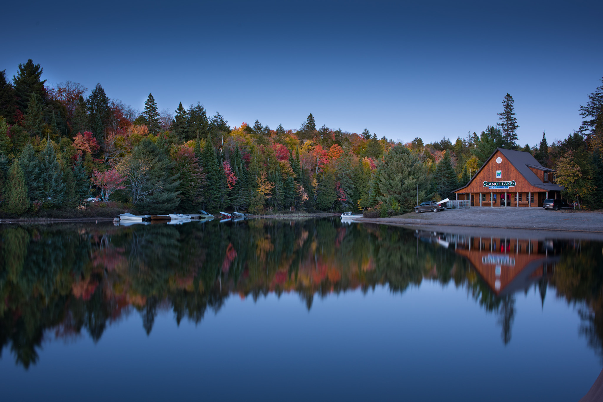 Nikon D810 + AF Zoom-Nikkor 35-70mm f/2.8D sample photo. Canoe lake photography