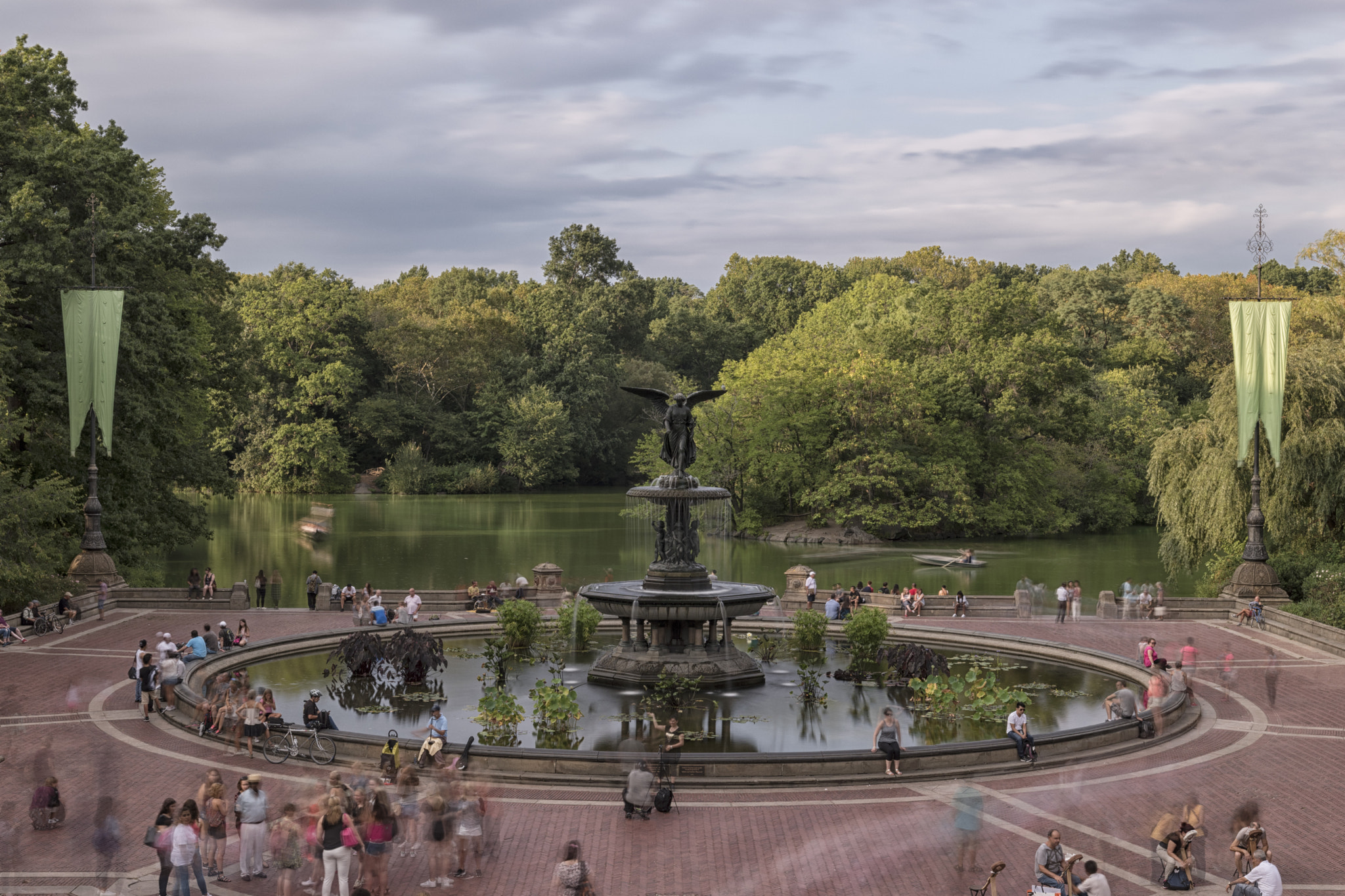 Nikon D5500 + Sigma 18-35mm F1.8 DC HSM Art sample photo. Bethesda fountain in central park photography