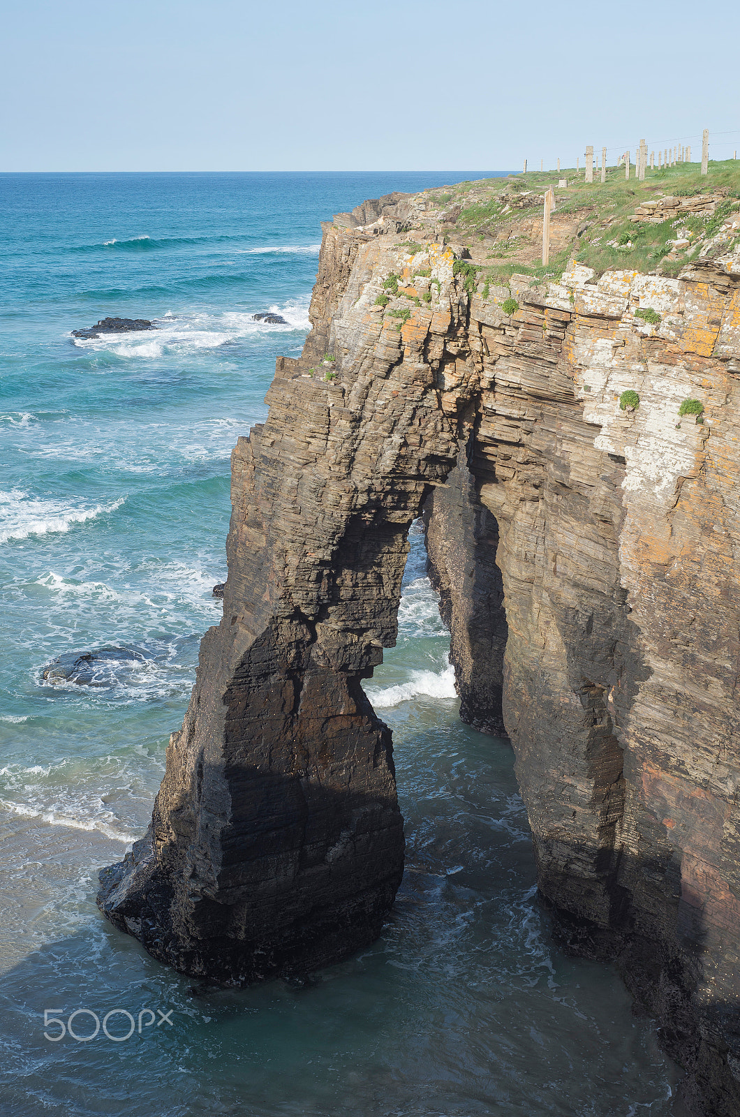 Nikon D610 + AF Nikkor 50mm f/1.8 sample photo. Arch detail in "playa de las catedrales" photography