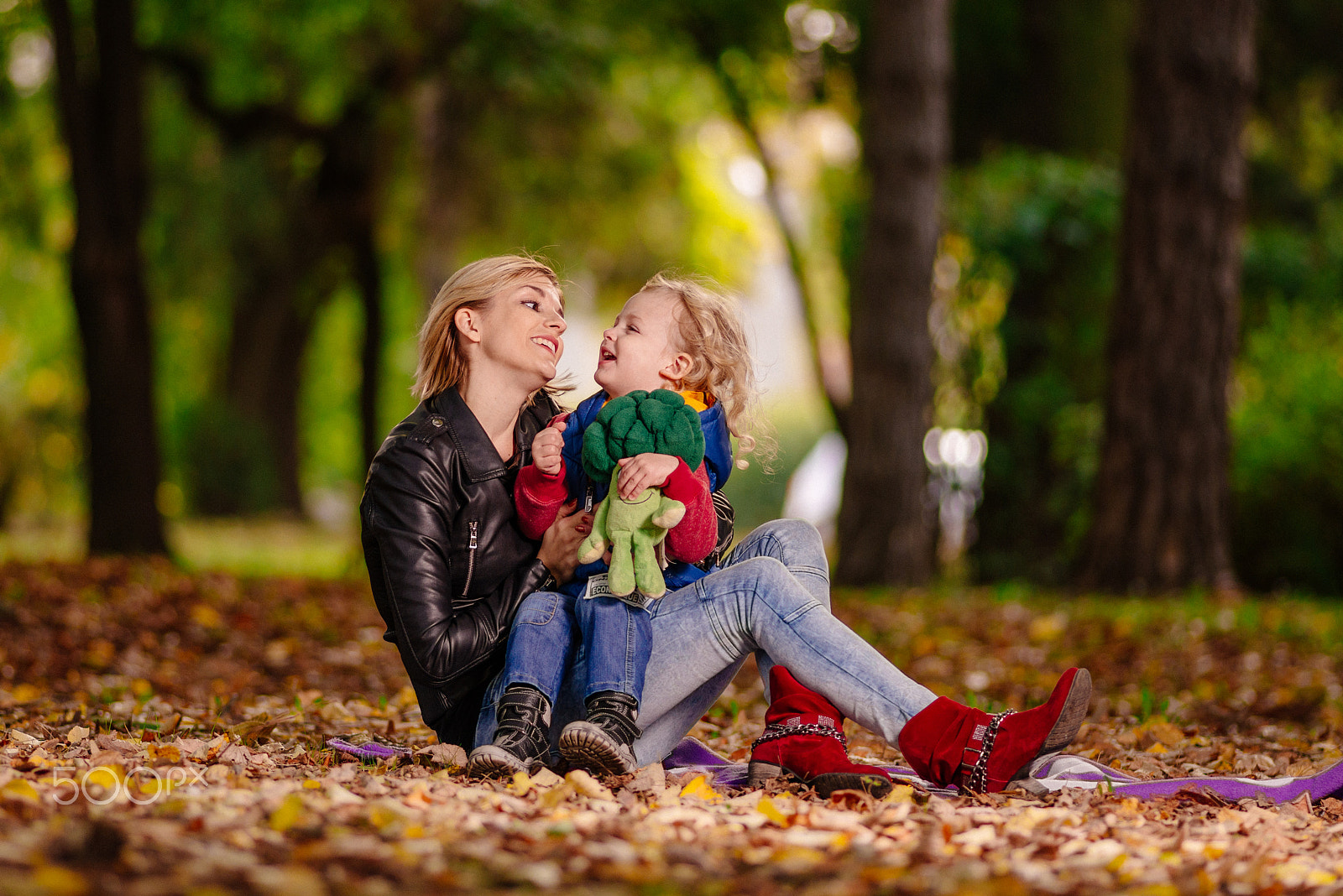 Nikon D610 + AF Nikkor 180mm f/2.8 IF-ED sample photo. Mother's love photography