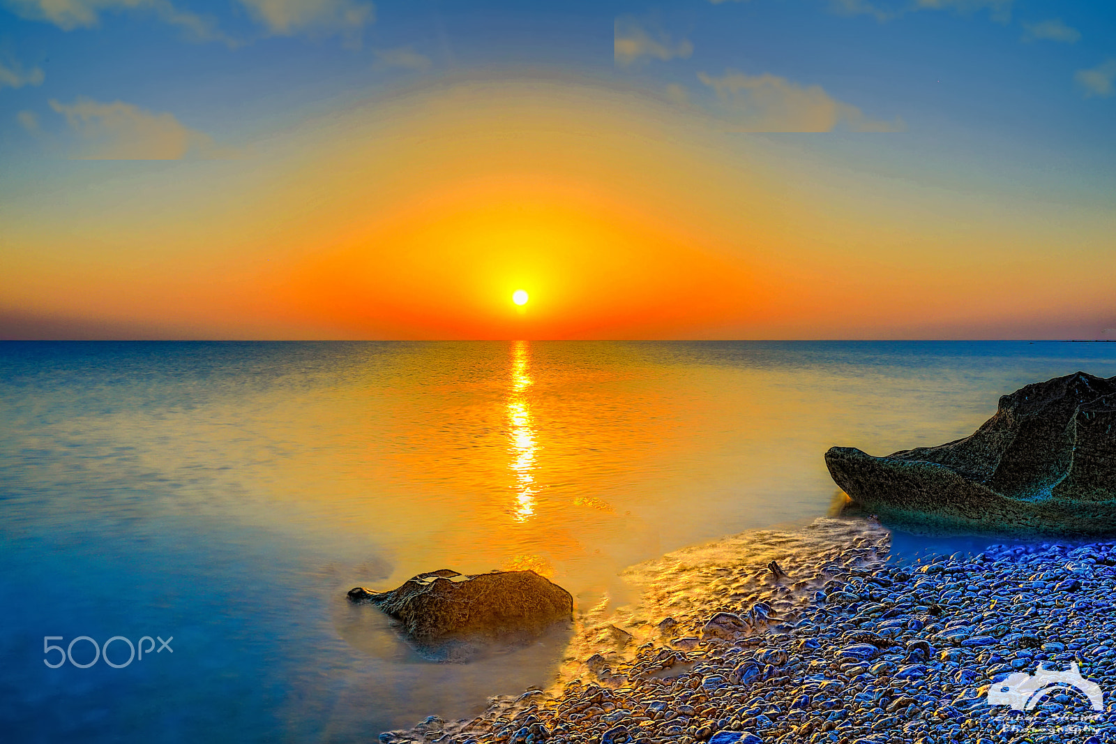 Canon EF 16-35mm F4L IS USM sample photo. Sunrise at fuwairit photography