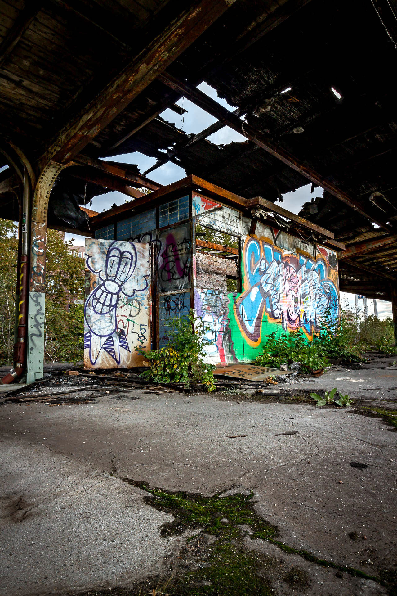 Canon EF-M 11-22mm F4-5.6 IS STM sample photo. Urbex photography