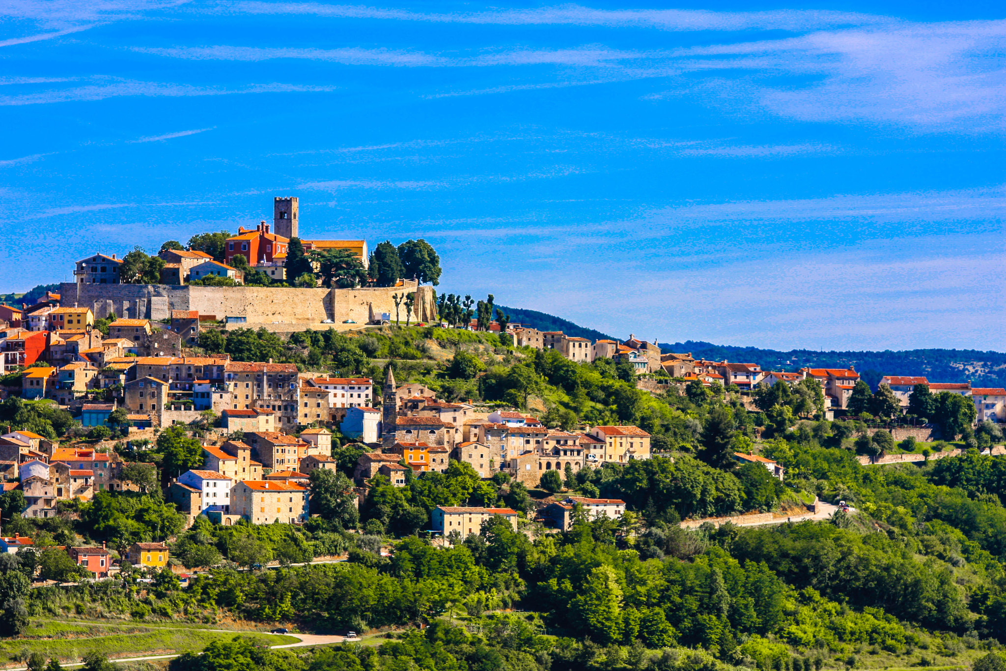 Canon EOS 40D + Sigma 70-200mm F2.8 EX DG OS HSM sample photo. Motovun croatia photography