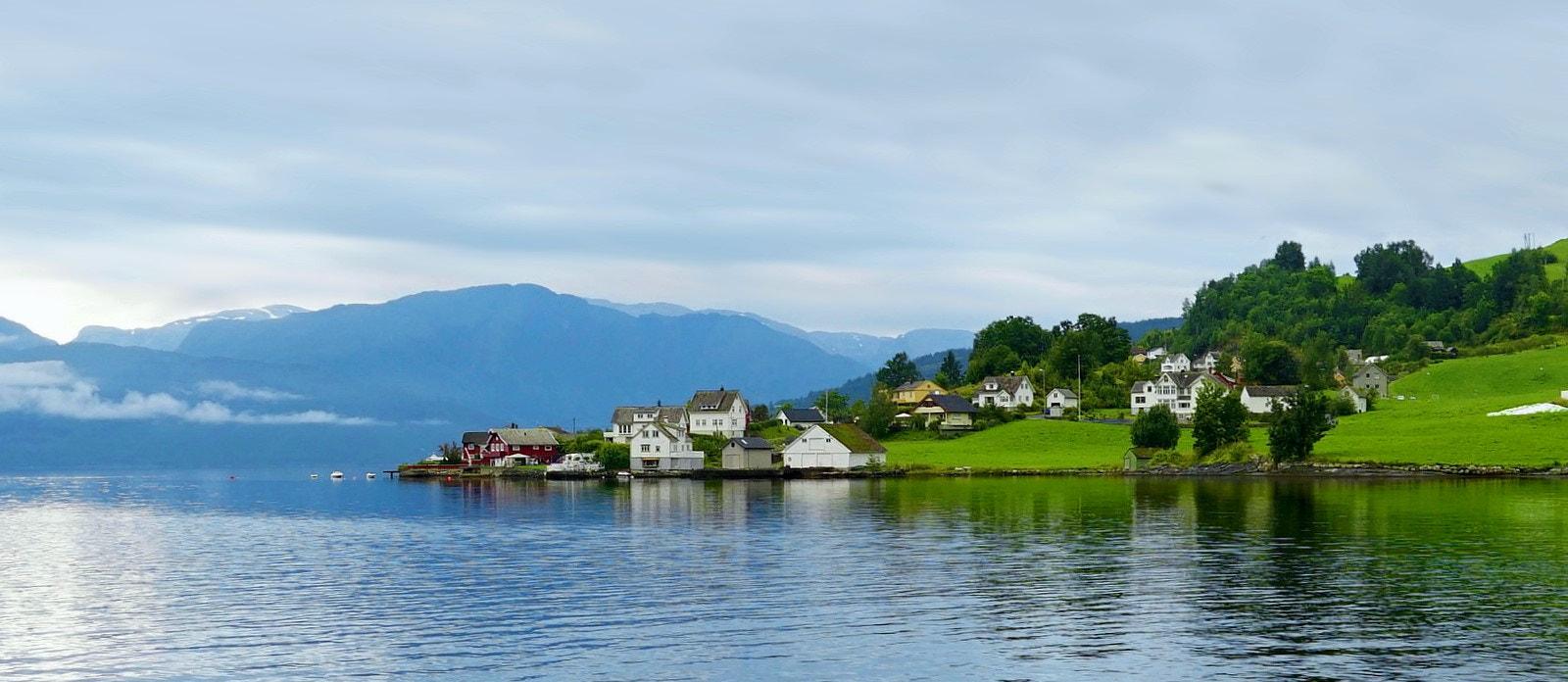 Sony FE 24-240mm F3.5-6.3 OSS sample photo. Norway landscape photography