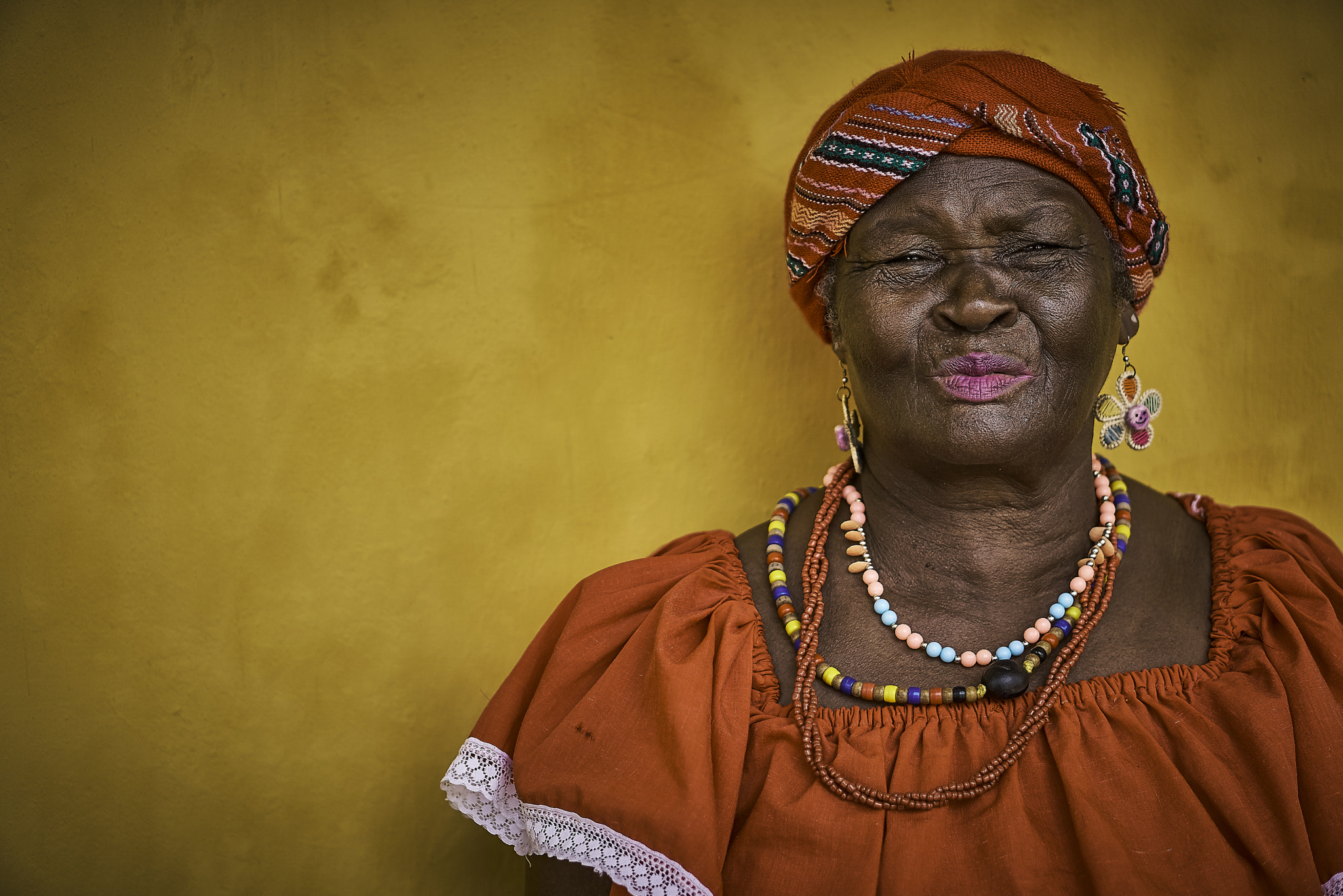 Sony E 50mm F1.8 OSS sample photo. Colonial postcards - palenquera portrait (i) photography