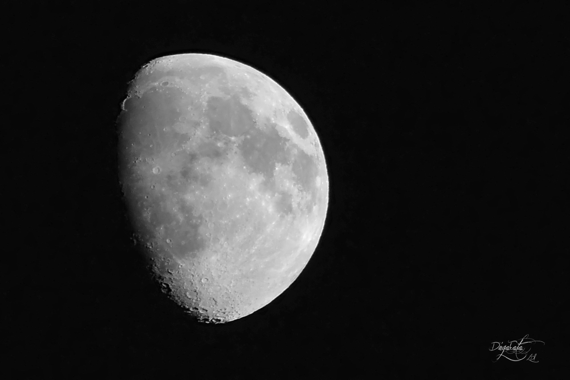 VR 70-300mm f/4.5-5.6G sample photo. Luna creciente photography