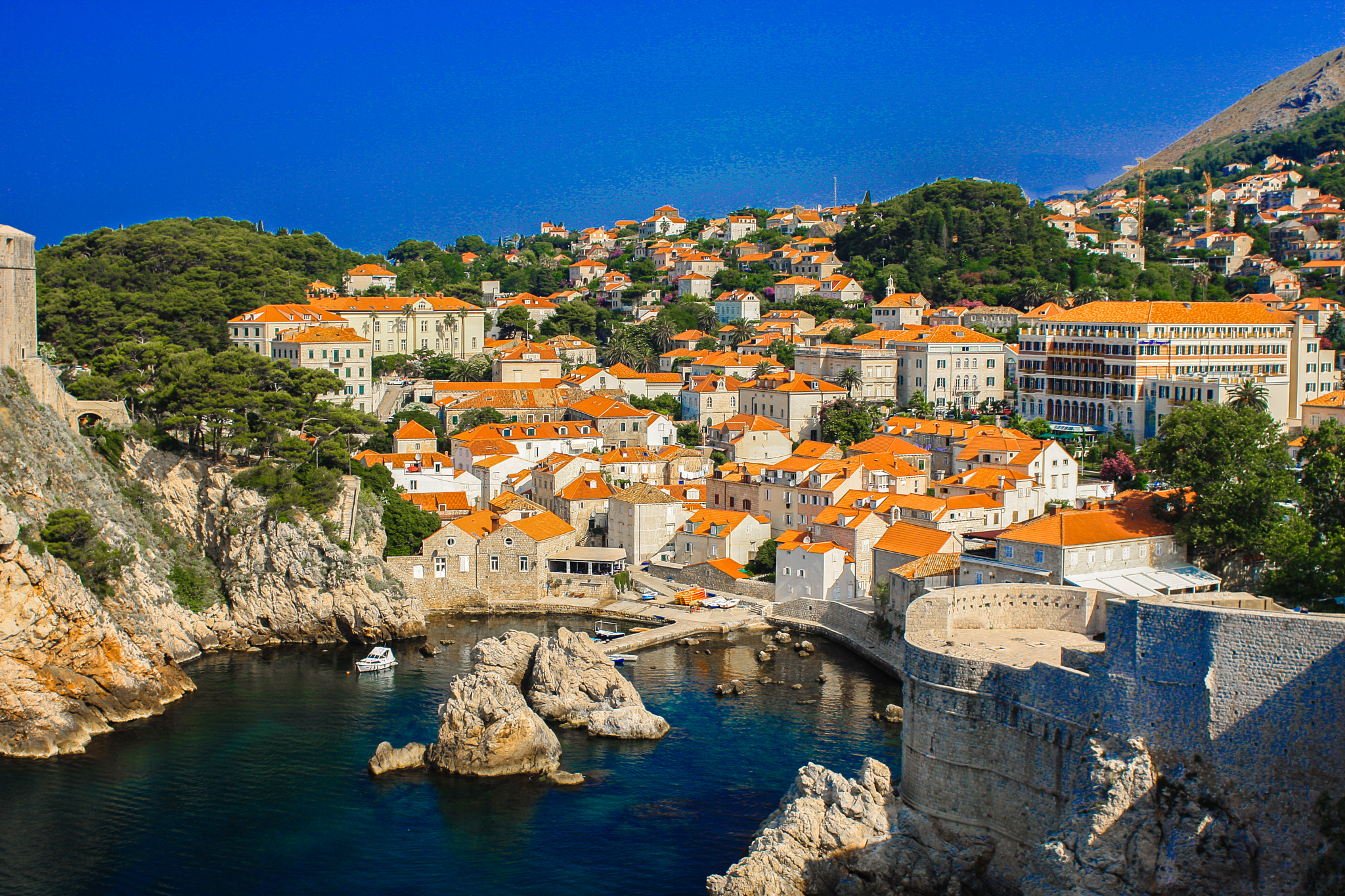 Canon EOS 40D + Canon EF 28-80mm f/2.8-4L sample photo. Dubrovnik croatia photography