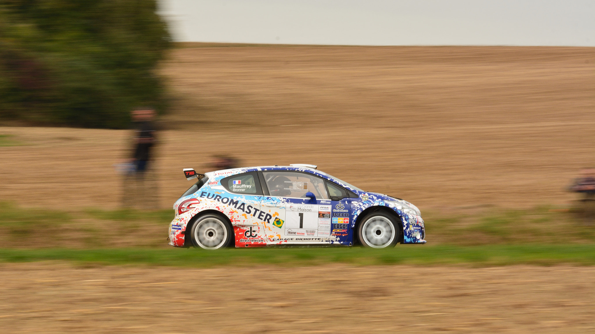 Sigma 150mm F2.8 EX DG Macro HSM sample photo. E. mauffrey - peugeot 208 t16 photography