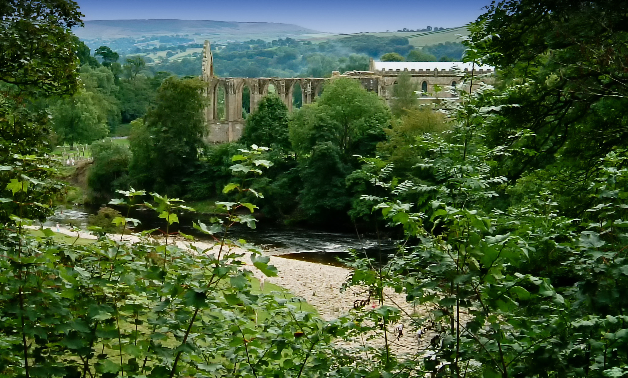 Fujifilm FinePix F401 sample photo. Ruined cathedral photography