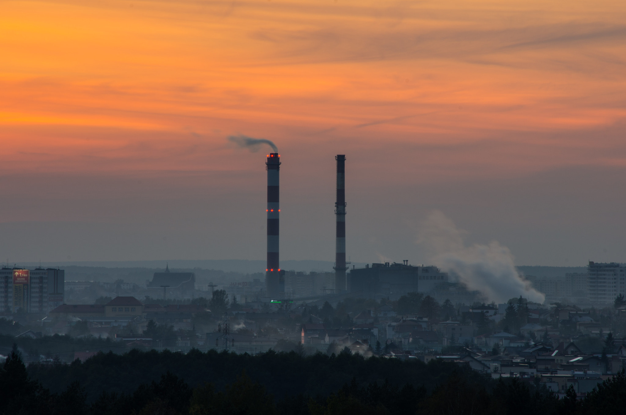 HD Pentax DA 55-300mm F4.0-5.8 ED WR sample photo. Urban landscape photography