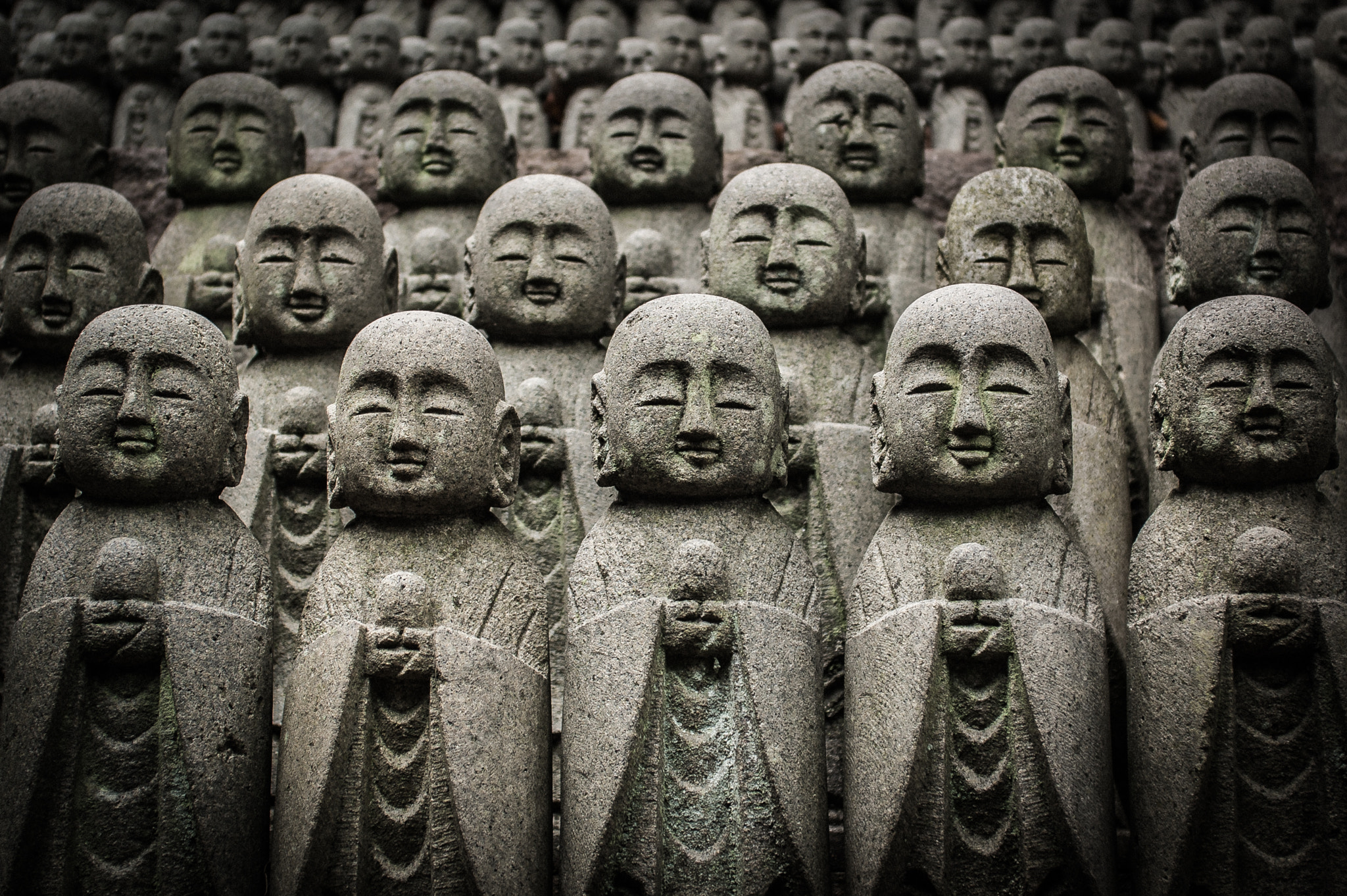 AF Zoom-Nikkor 28-85mm f/3.5-4.5 sample photo. Jizo statues, kamakura, japan photography