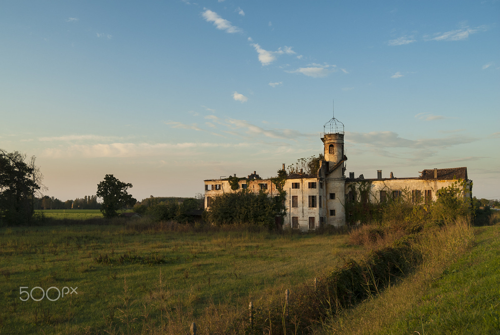 Nikon D200 sample photo. Venetian villa photography