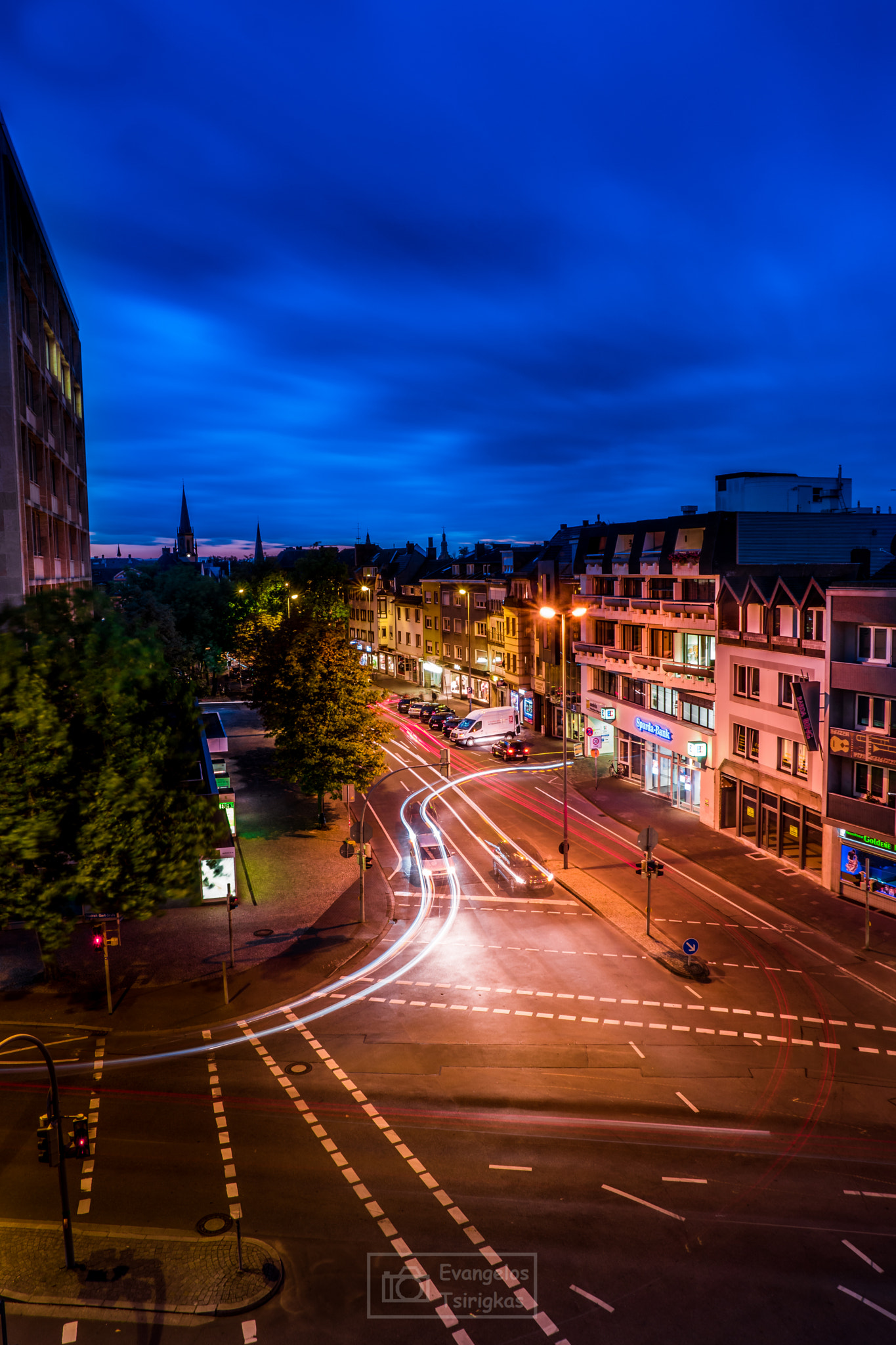 Samsung NX1 sample photo. The crossroad photography