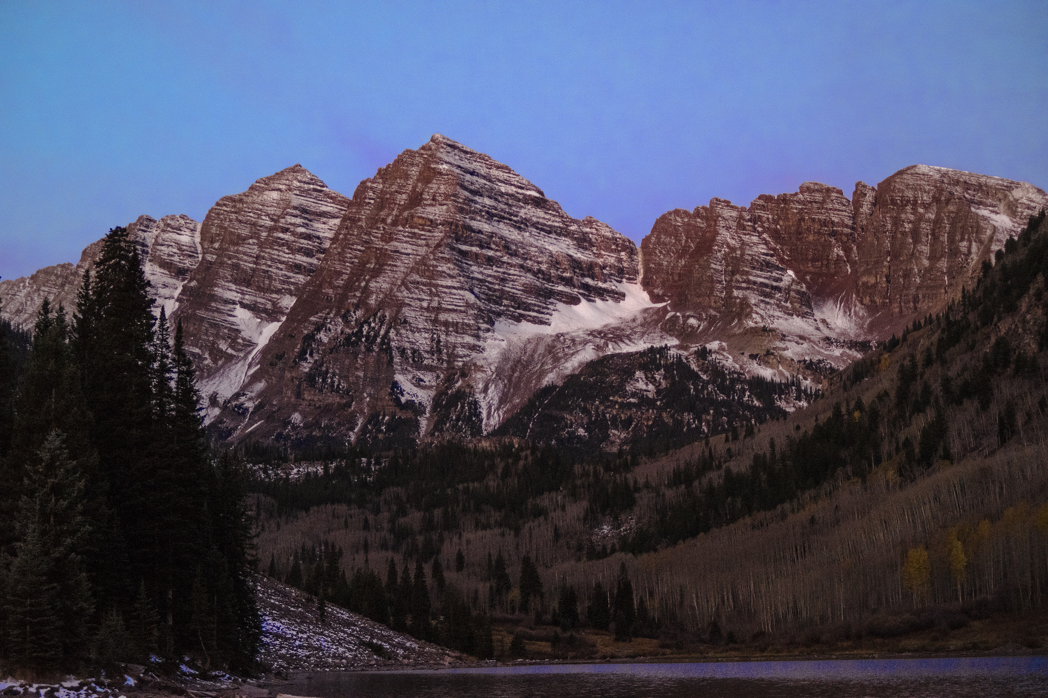 Sony a7 + 35-70mm F4 sample photo. Maroon bells top look photography