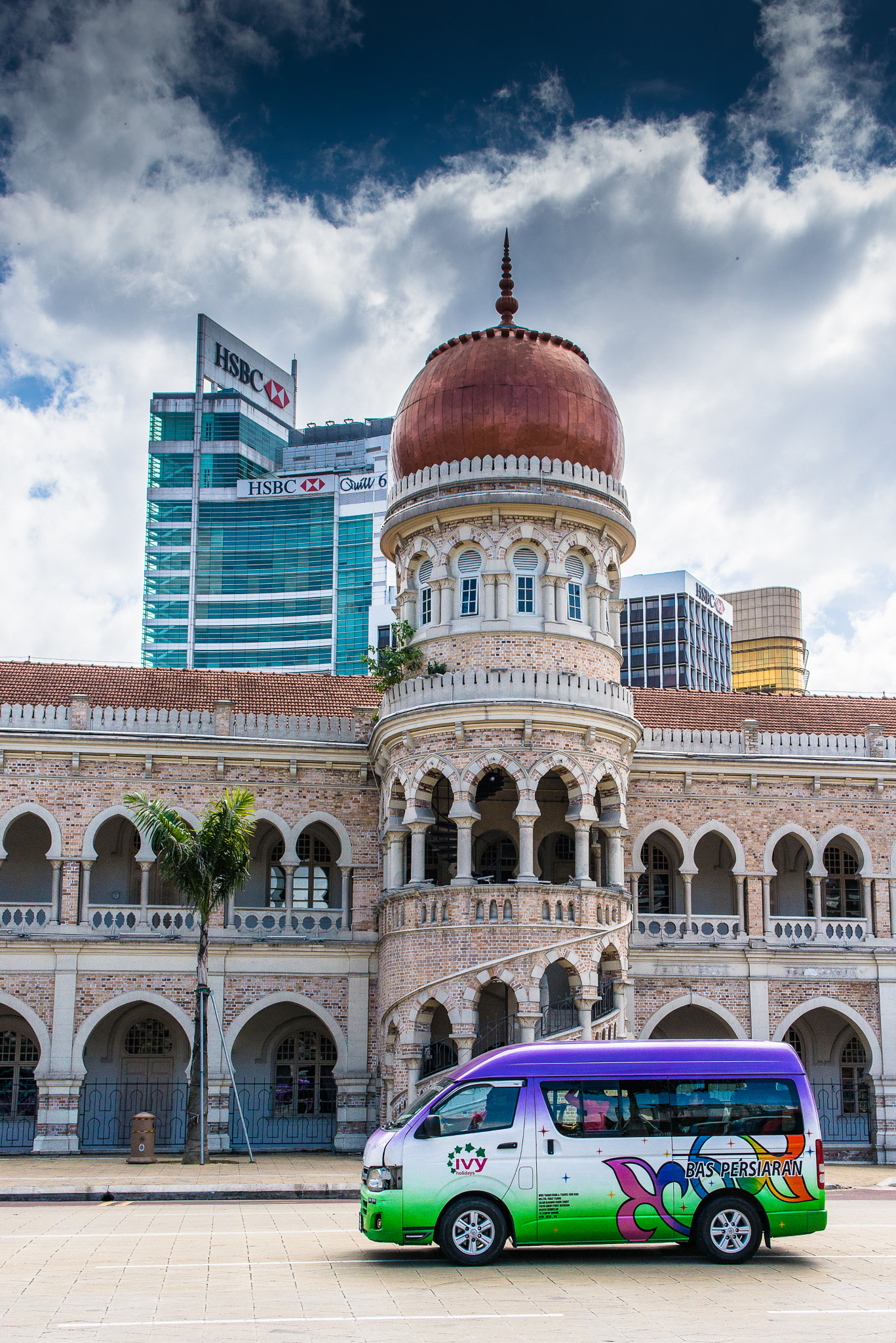 Nikon D800 + Tamron SP 35mm F1.8 Di VC USD sample photo. Kuala lumpur street photography