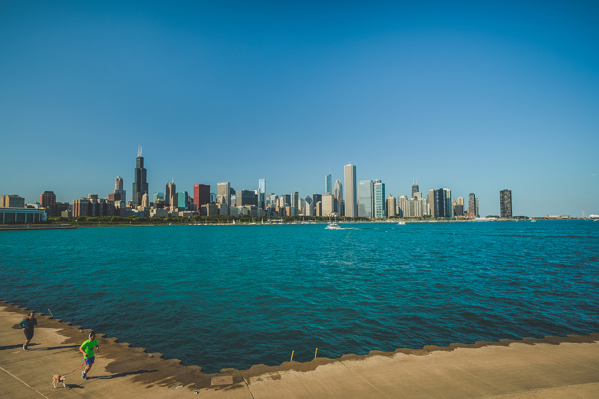 Fujifilm X-T2 + Fujifilm XF 14mm F2.8 R sample photo. Chicago lake shore photography