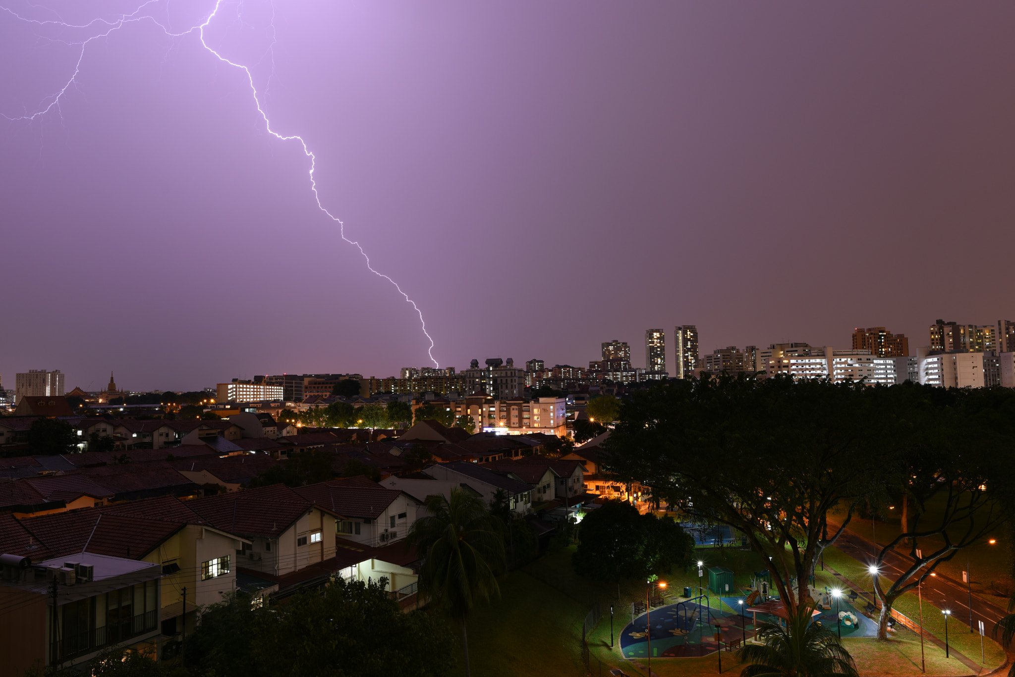 Nikon D750 sample photo. Lightning contact with the humans building. photography