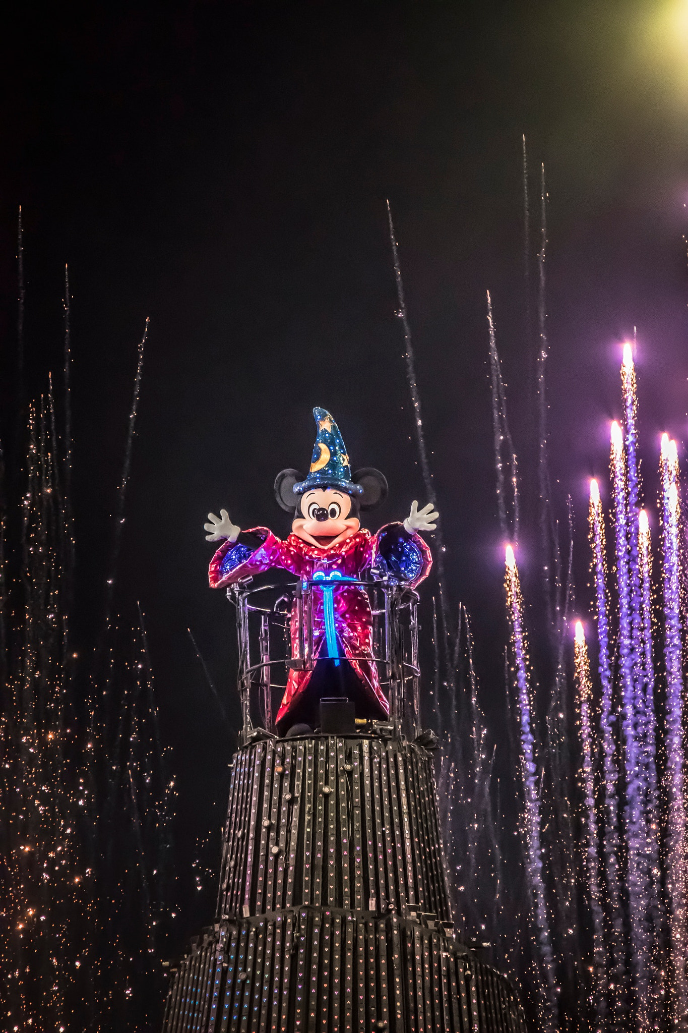 150-600mm F5-6.3 DG OS HSM | Contemporary 015 sample photo. Fantasmic photography