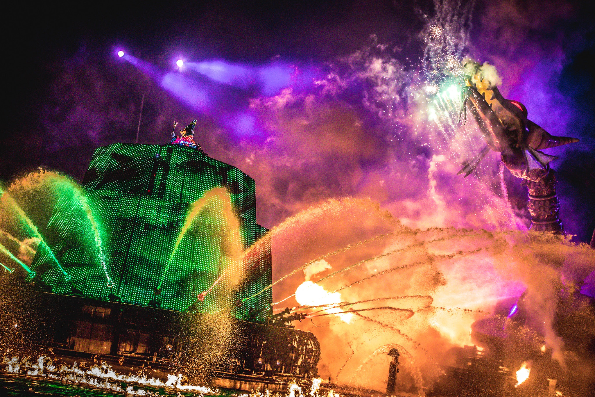 150-600mm F5-6.3 DG OS HSM | Contemporary 015 sample photo. Fantasmic photography