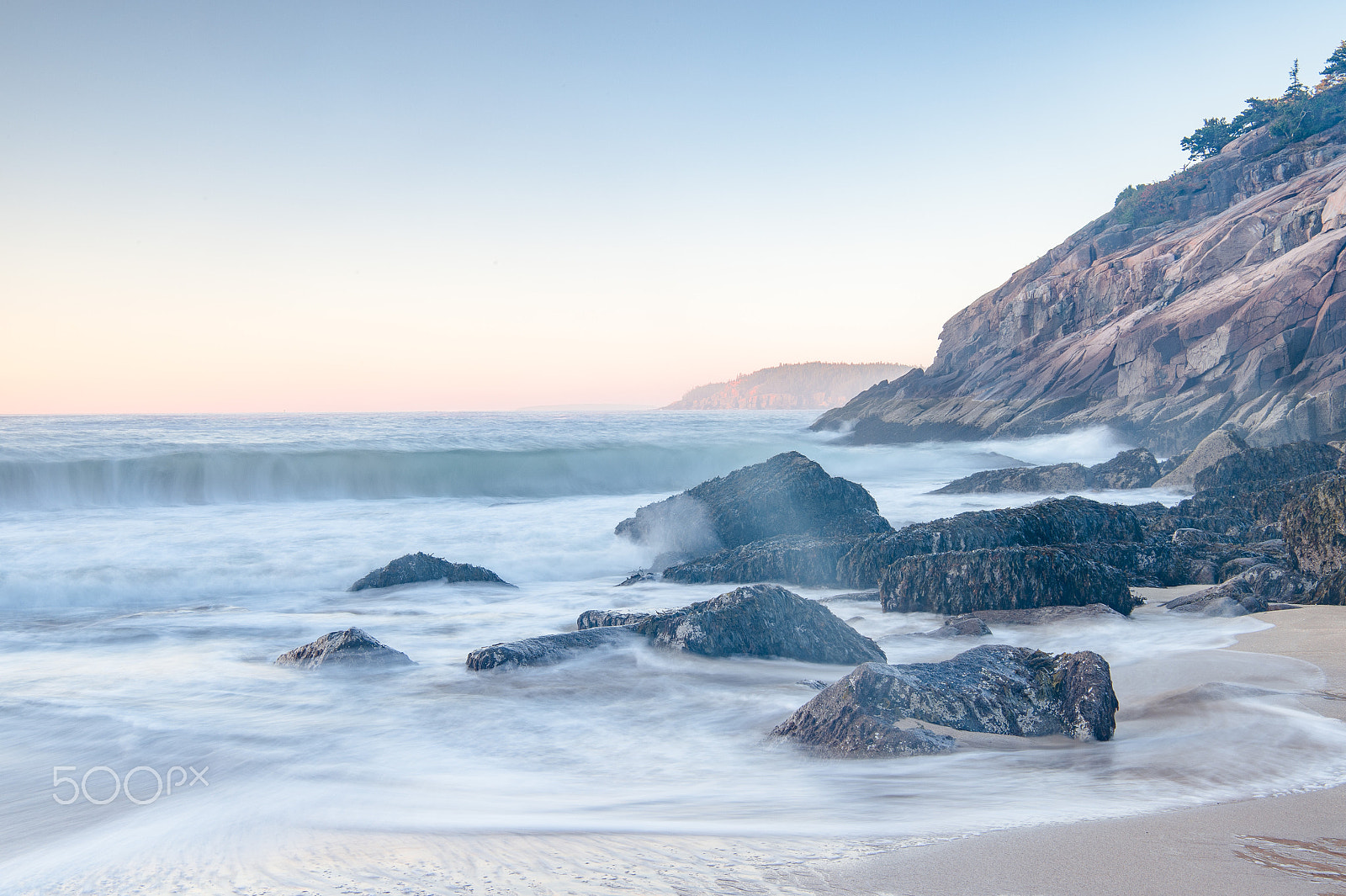 Nikon AF-S Nikkor 24-70mm F2.8E ED VR sample photo. Postcard greetings from sand beach photography