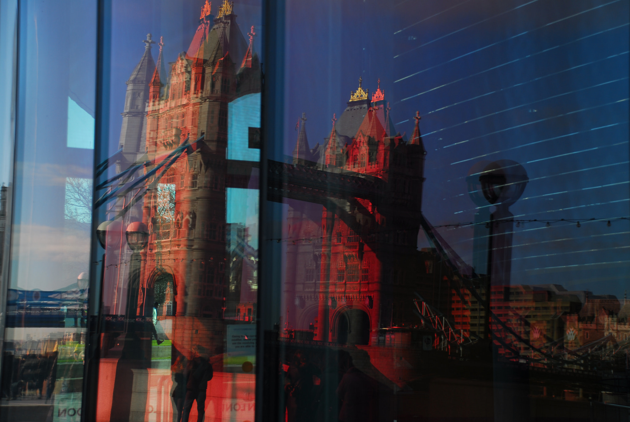 Nikon D200 sample photo. Refless tower bridge photography
