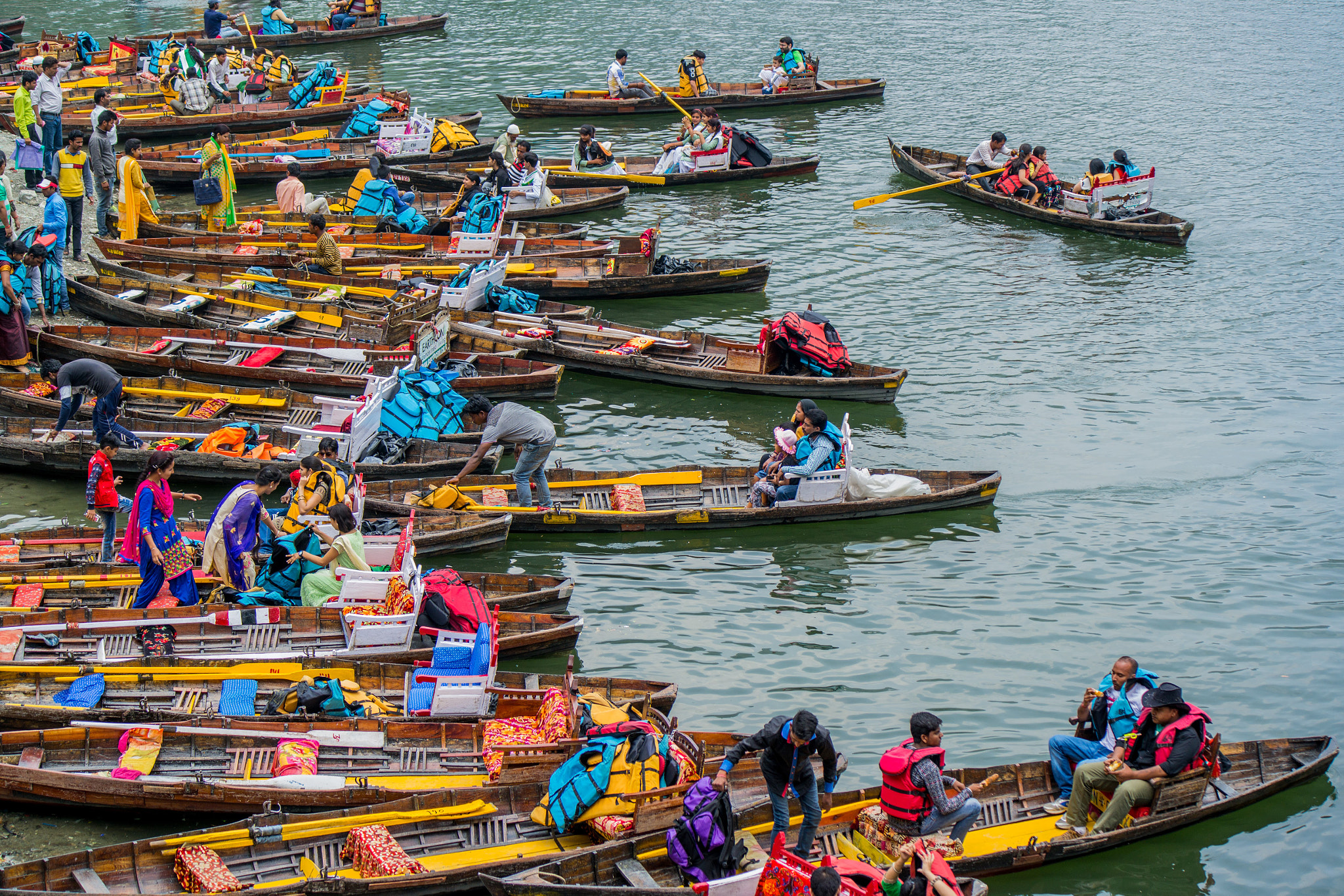 Samsung NX300 + Samsung NX 50-200mm F4-5.6 ED OIS sample photo. Nainital photography