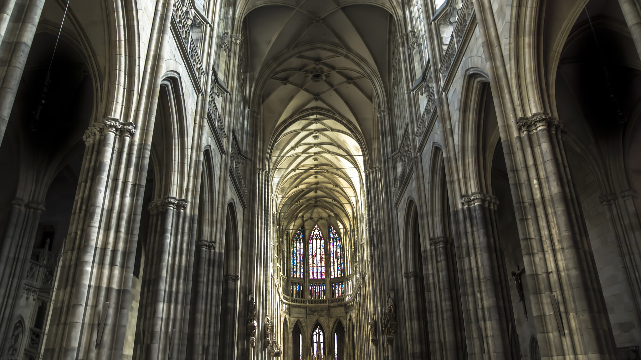 Tamron SP AF 17-50mm F2.8 XR Di II LD Aspherical (IF) sample photo. Catedral st vito   interior photography