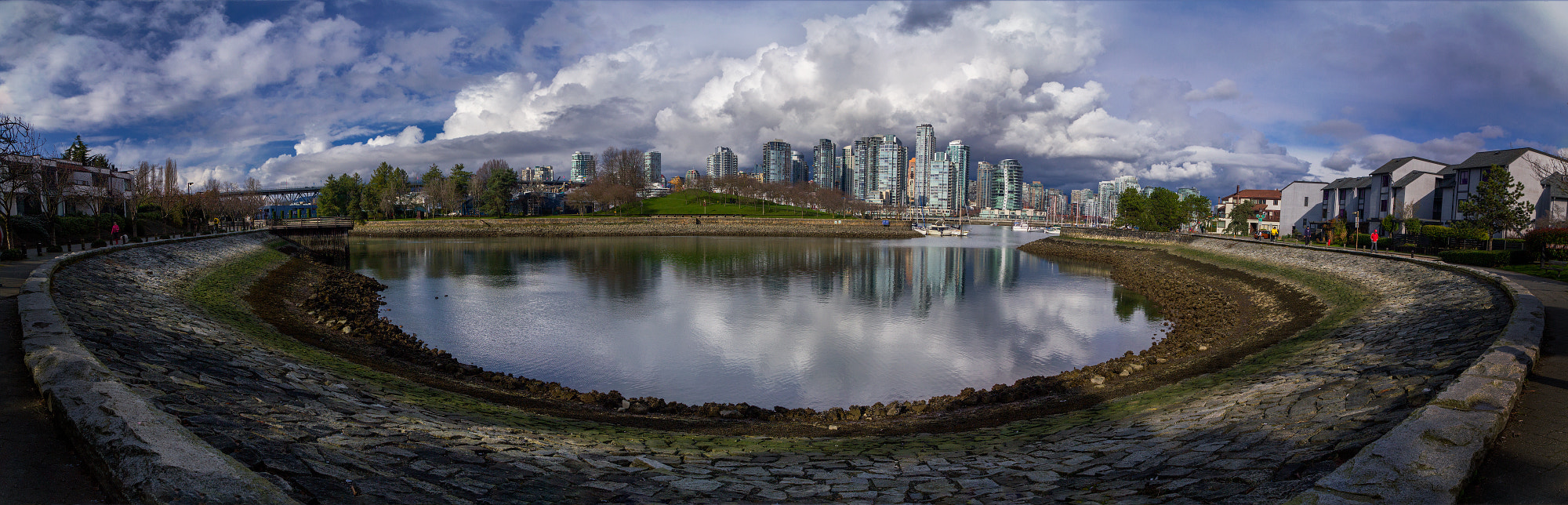 Canon EOS 550D (EOS Rebel T2i / EOS Kiss X4) sample photo. Vancouver clouds photography