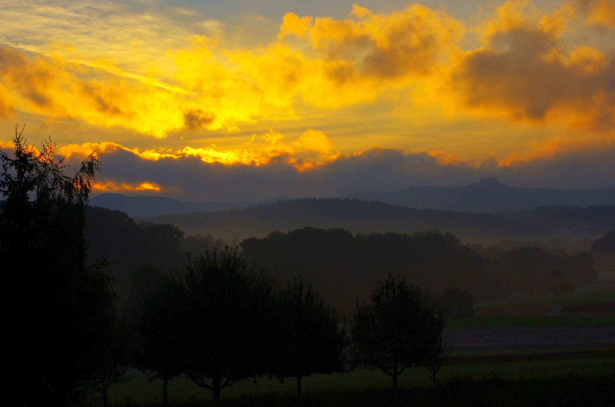 HD Pentax DA 55-300mm F4.0-5.8 ED WR sample photo. Daybreak photography